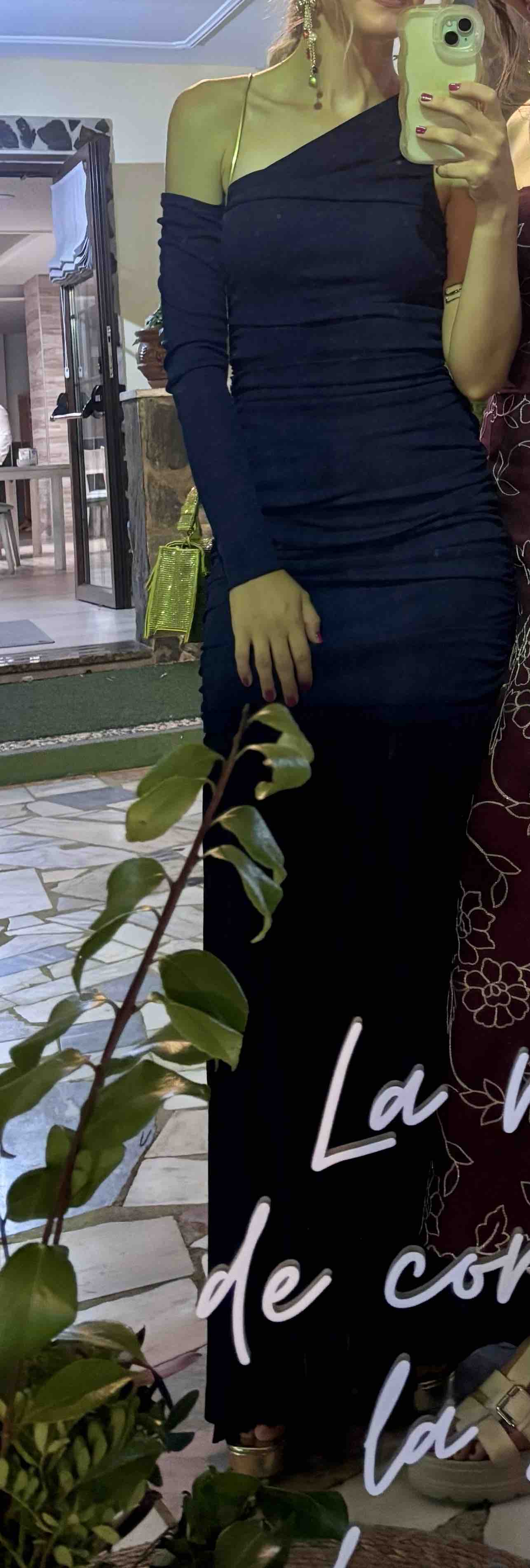 Vestido invitada Zara — foto 1 de 2