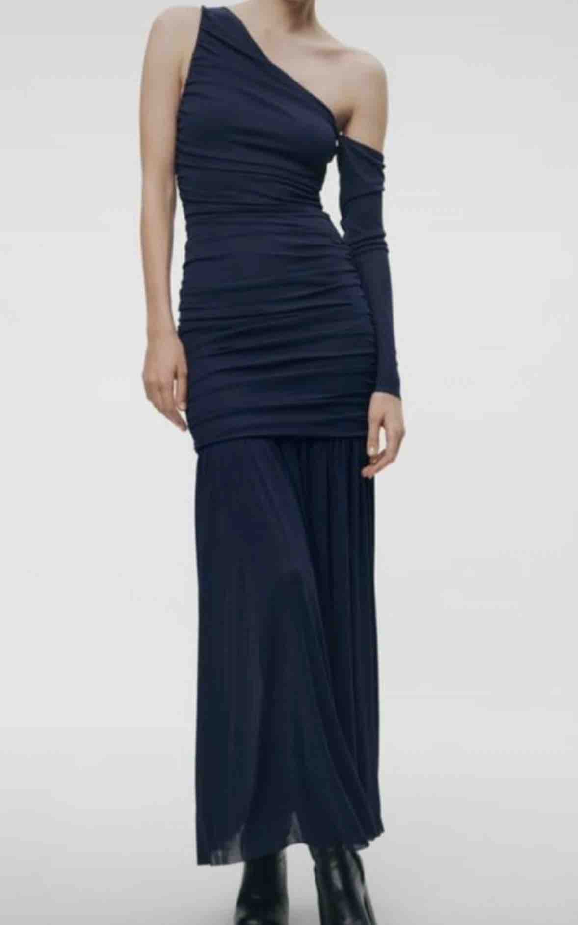 Vestido invitada Zara — foto 2 de 2