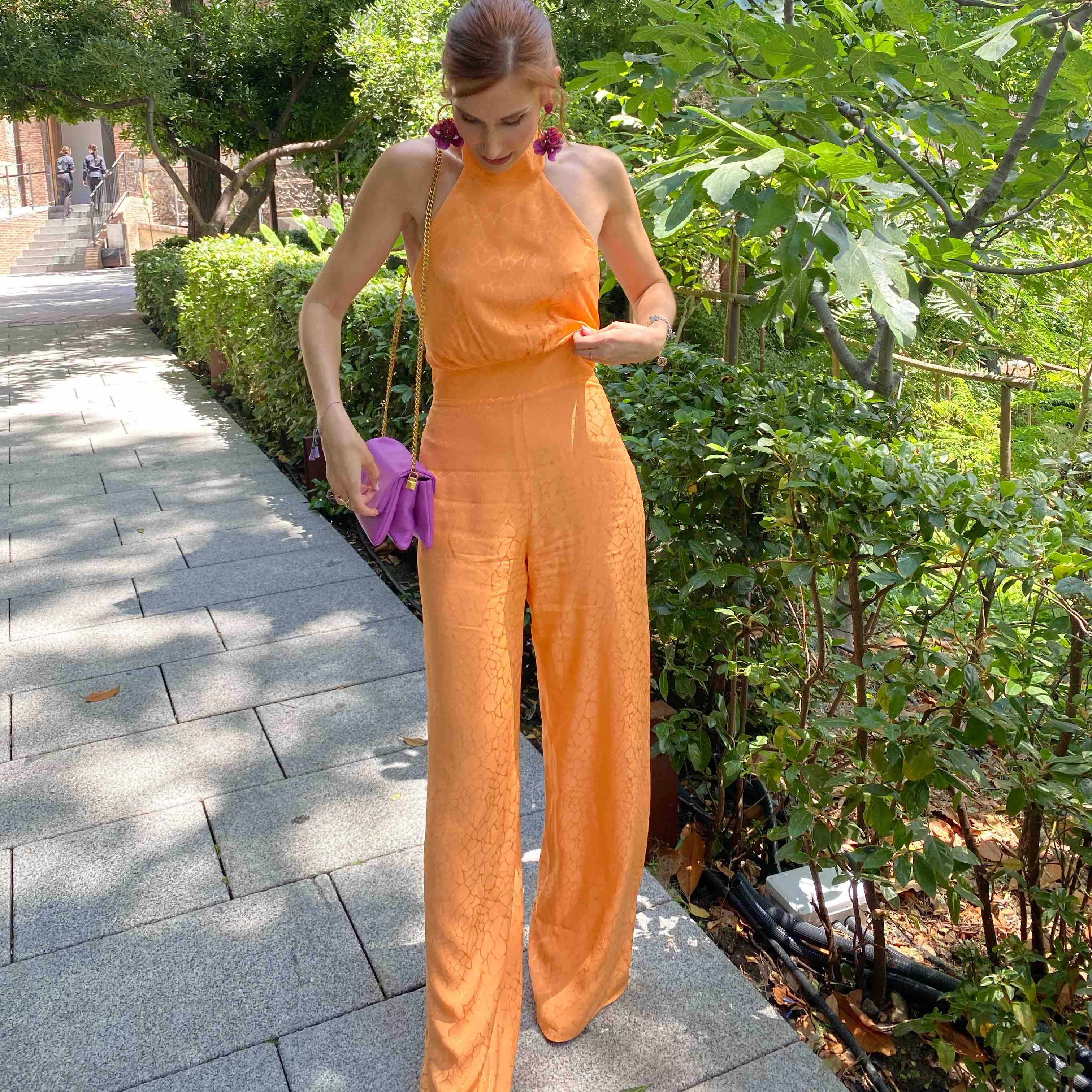 Mono naranja para bodas lady pipa — foto 2 de 5