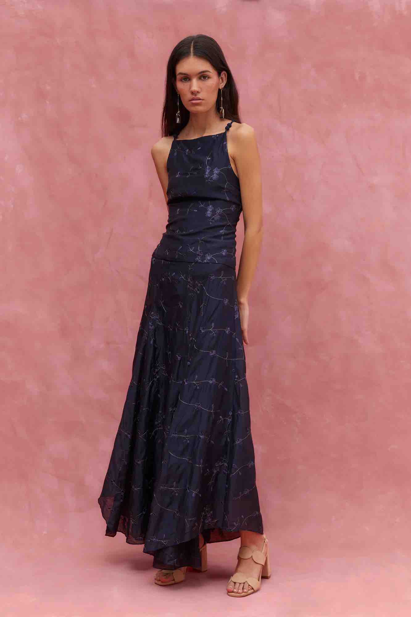Conjunto de Baymo para invitada — foto 1 de 6