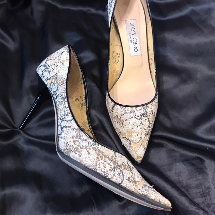 Zapatos tipo salón Jimmy Choo — foto 2 de 4