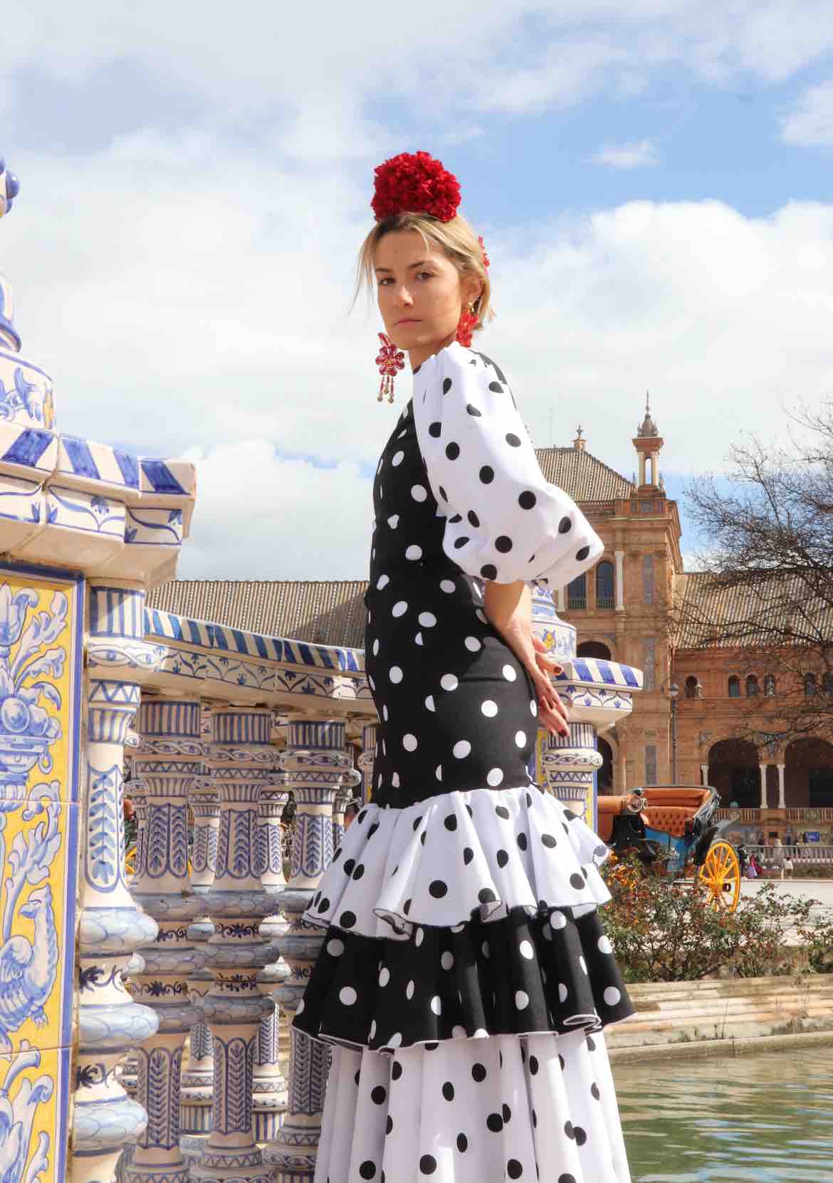 Vestido luna Alba Carmona — foto 2 de 3