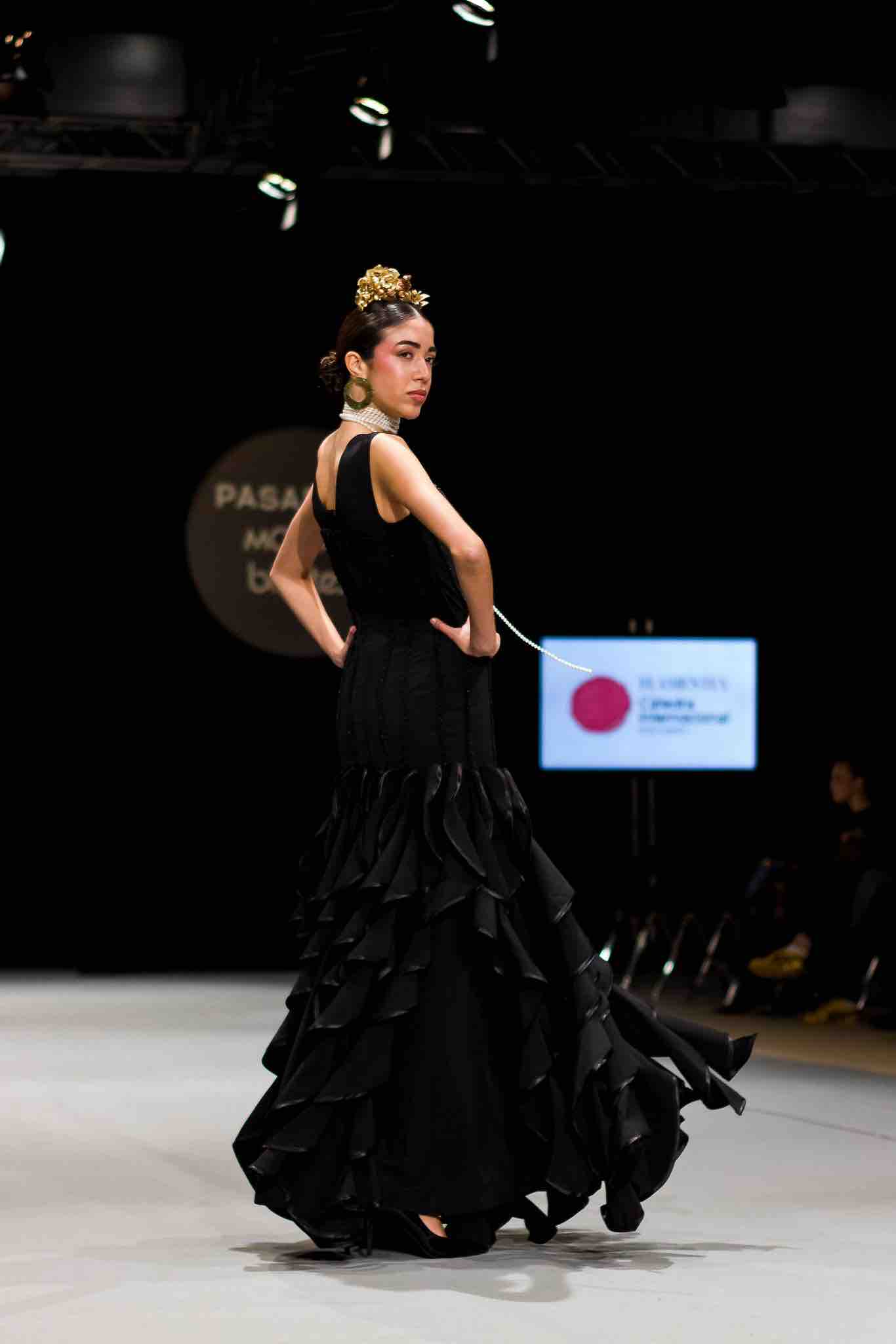 Traje de flamenca negro Alba Carmona — foto 6 de 6