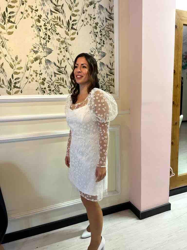 Vestido de novia corto — foto 1 de 4