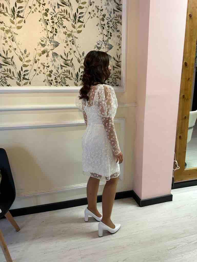 Vestido de novia corto — foto 2 de 4