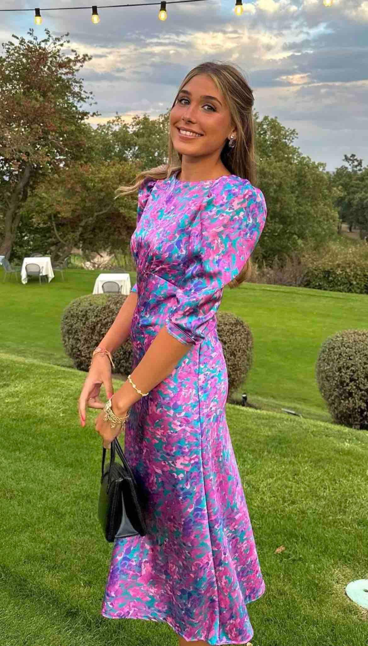 Vestido midi estampado The Are — foto 1 de 6