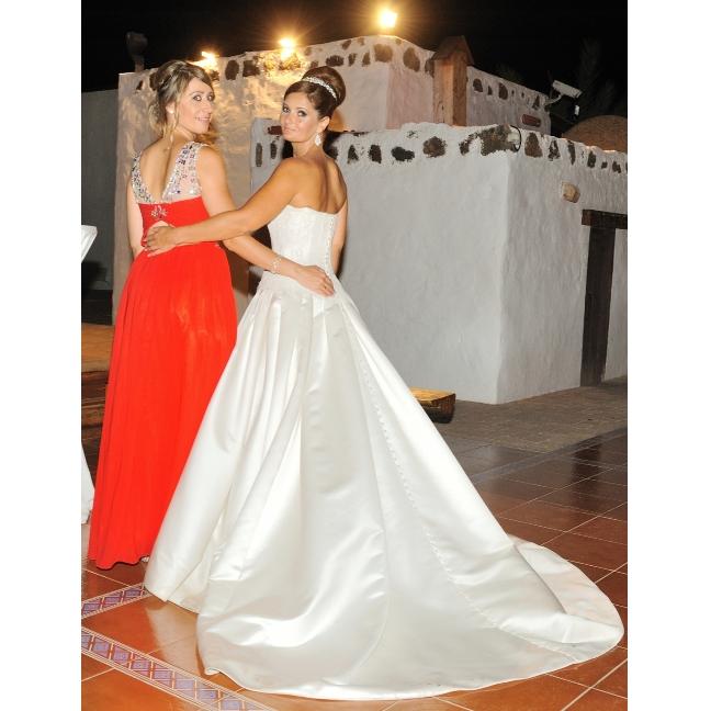 Impresionante vestido de novia Pronovias — foto 2 de 6