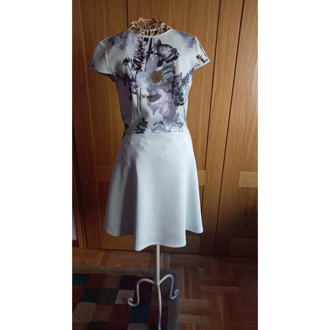 Vestido de invitada Ted Baker — foto 1 de 5