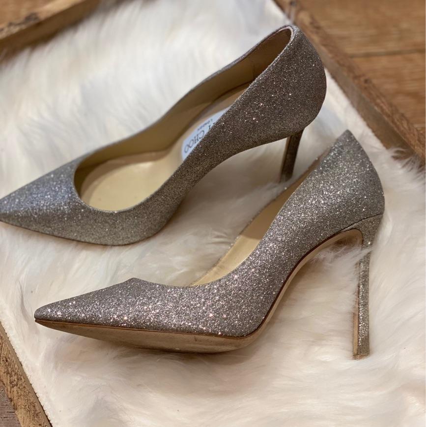 Zapatos de salón dorados Jimmy Choo — foto 3 de 4