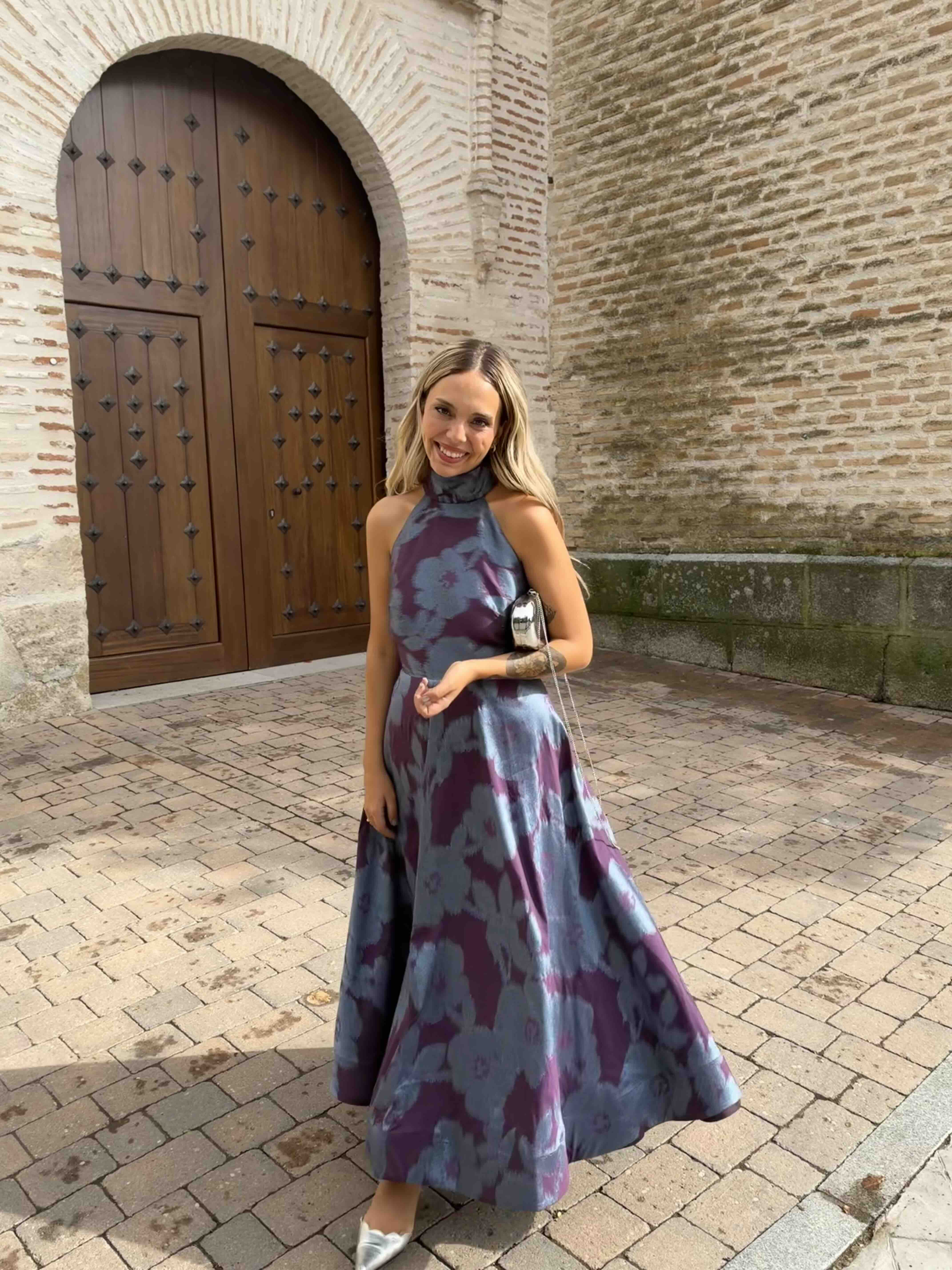 Vestido Redondo Brand azul, metalizado, morado y plateado, talla S, en alquiler — foto 1 de 4