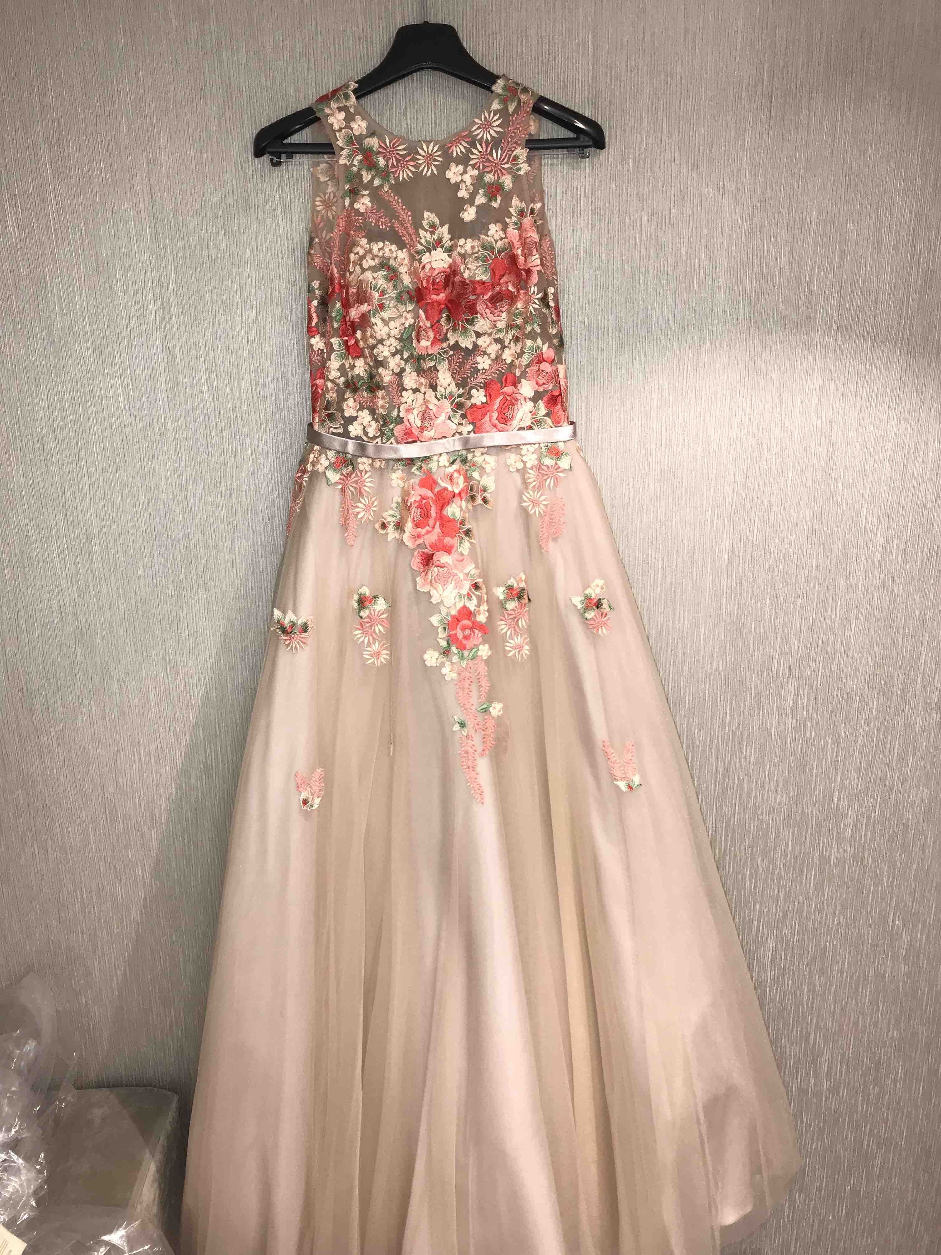 Vestido celebración Cabotine — foto 1 de 4
