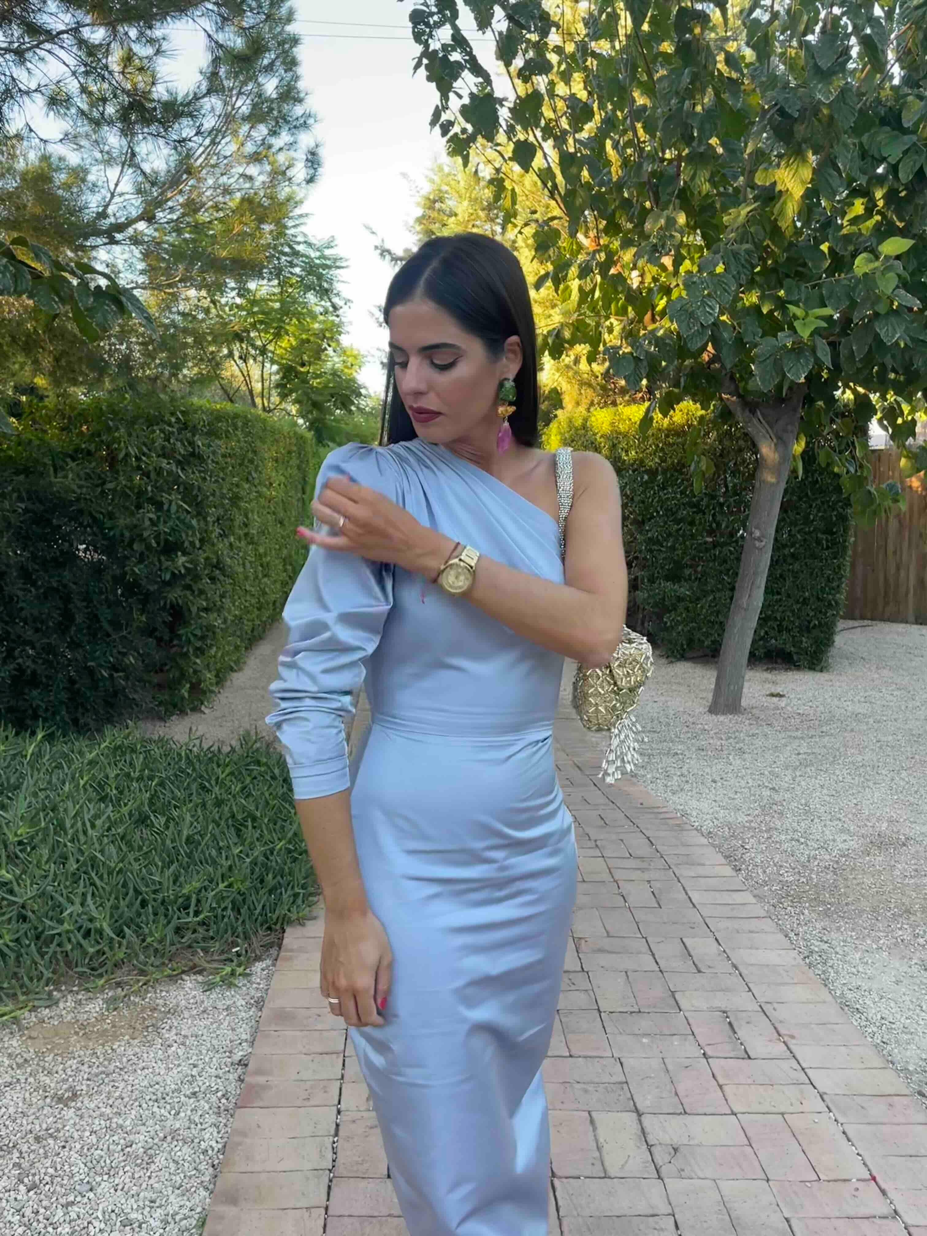 Vestido invitada asimétrico Atelier particular — foto 4 de 4