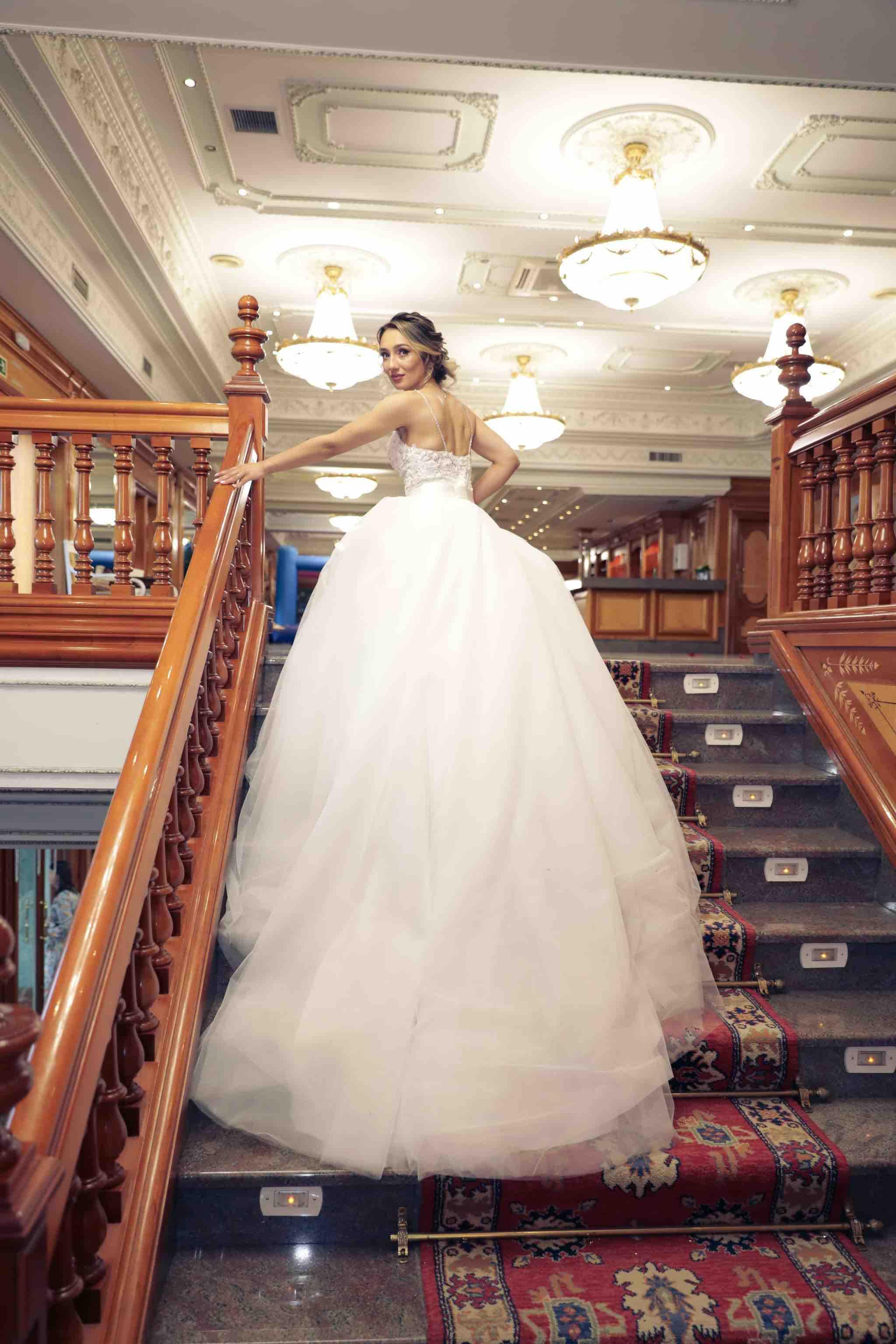 Vestido de novia,es un vestido tipo sirena y una falda por encima estilo princesa Atelier de bodas — foto 1 de 6