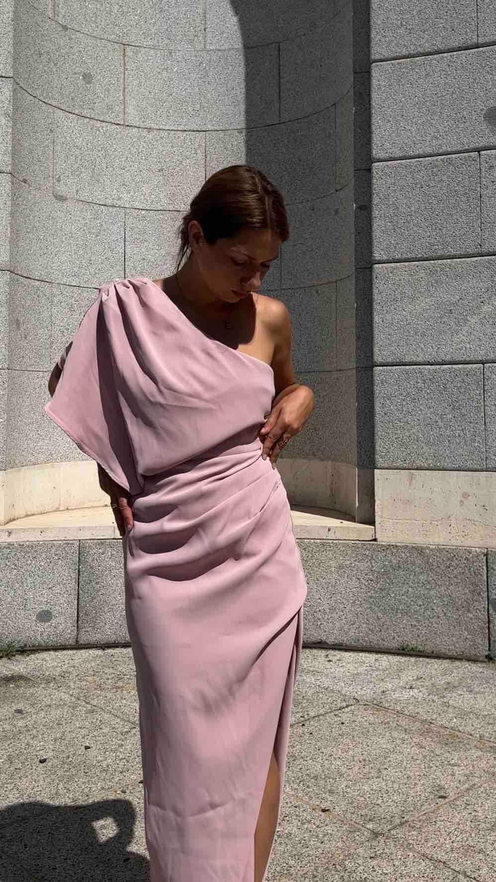 Vestido rosa empolvado Bruna — foto 2 de 6
