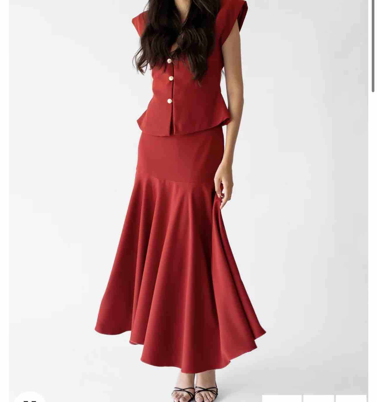 Traje invitada Aryentto — foto 3 de 5