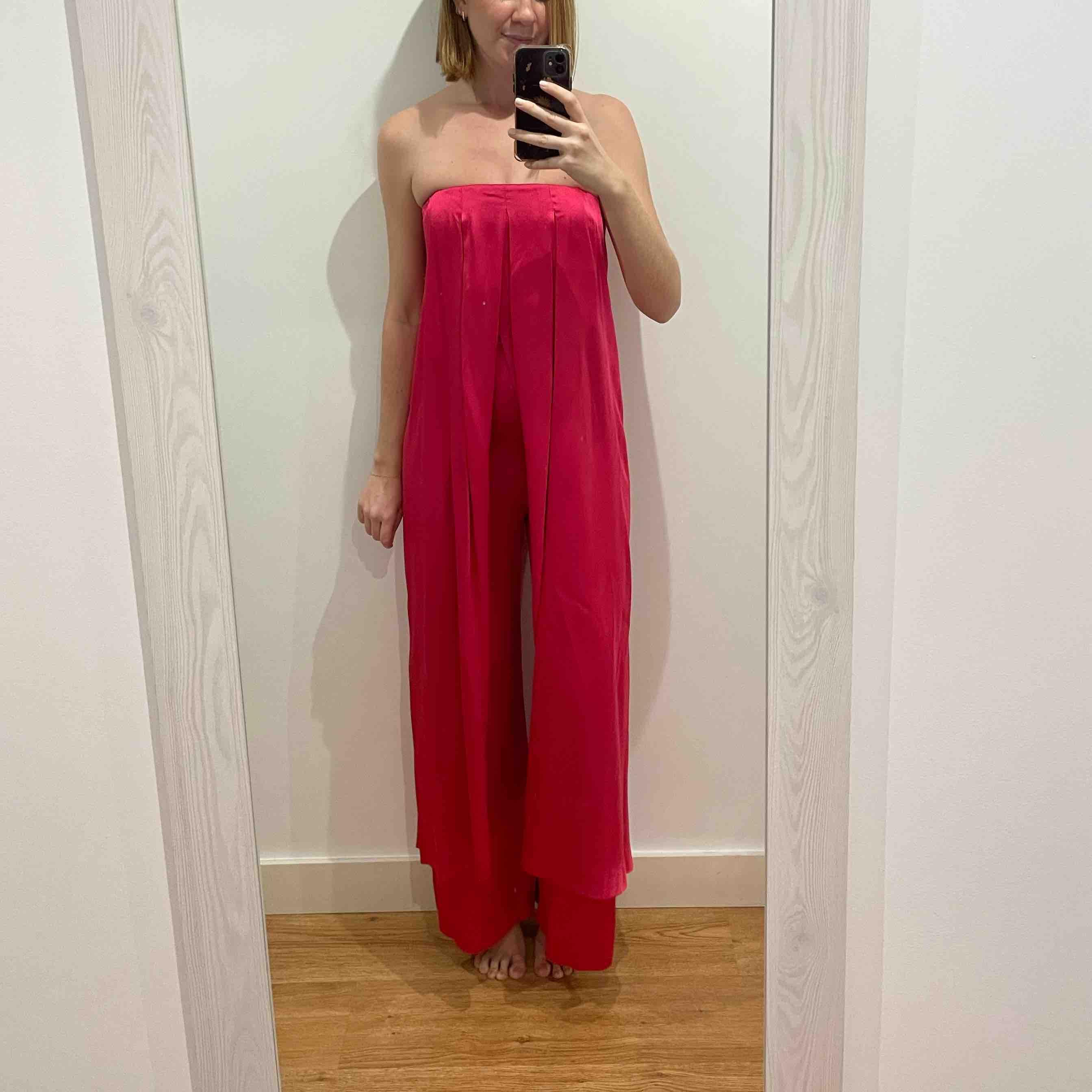 Mono con capa delantera Massimo Dutti — foto 1 de 3