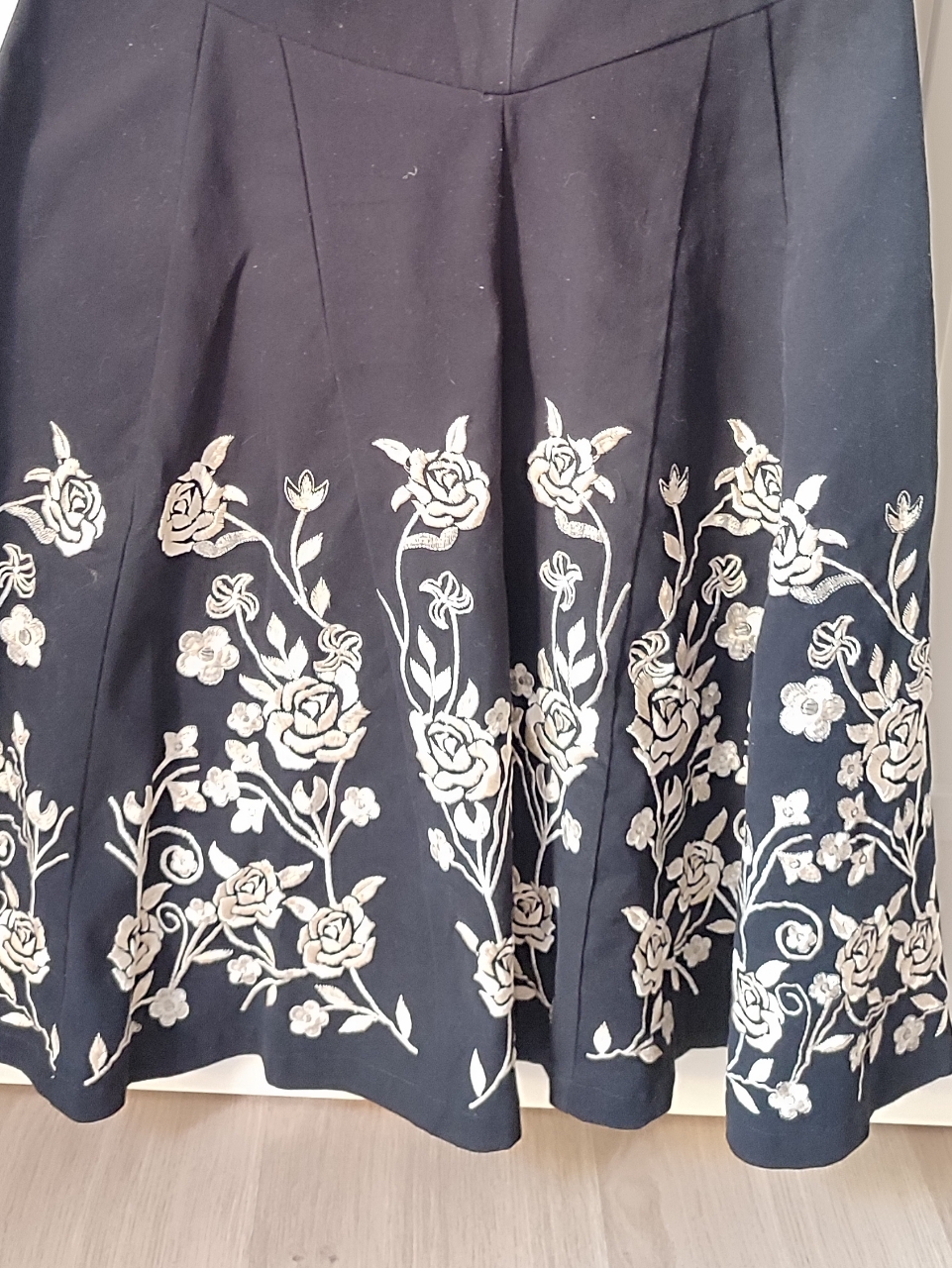 conjunto chaqueta y falda The IQ Collection — foto 6 de 6