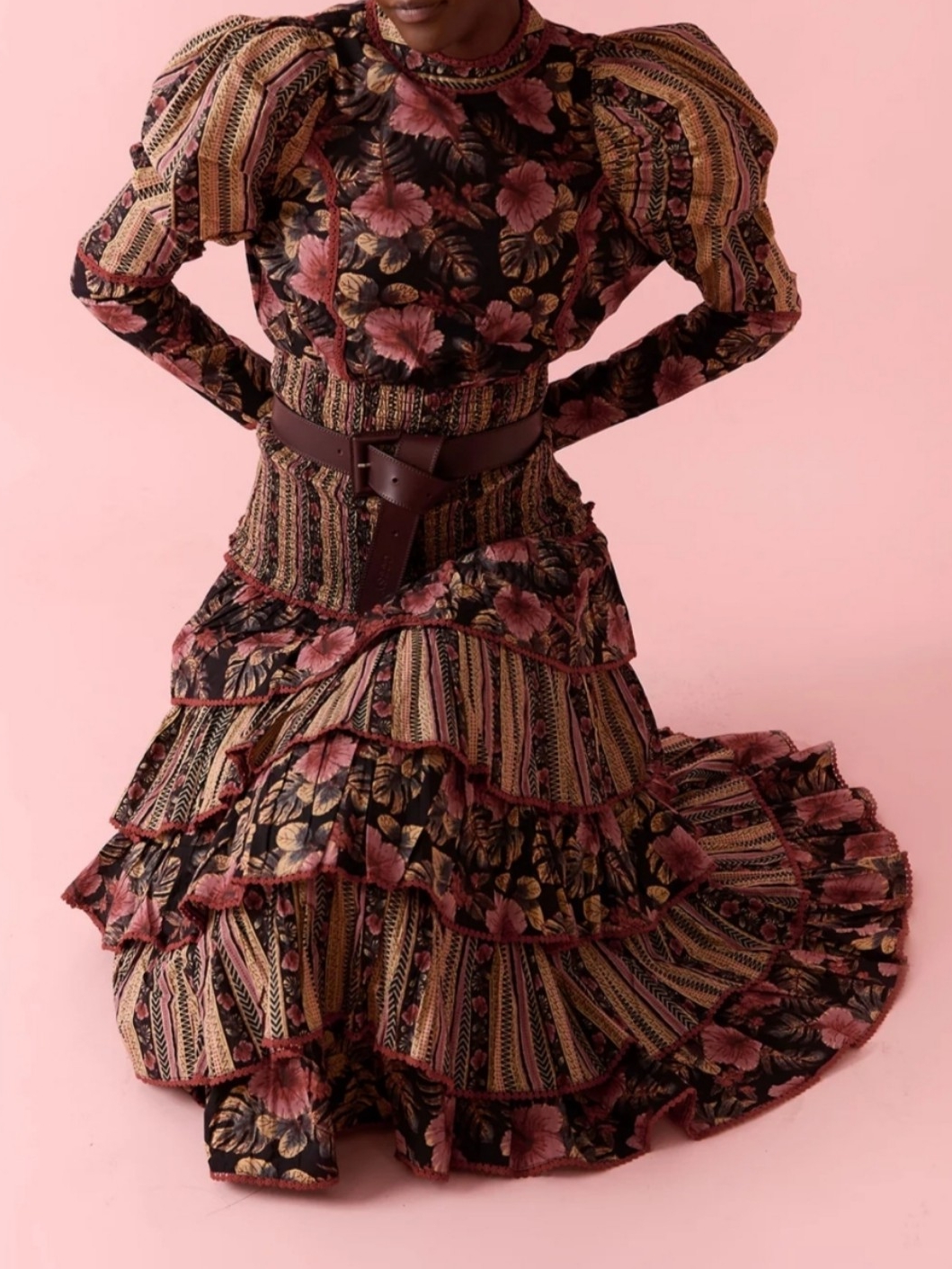 conjunto top y falda Coosy — foto 1 de 6