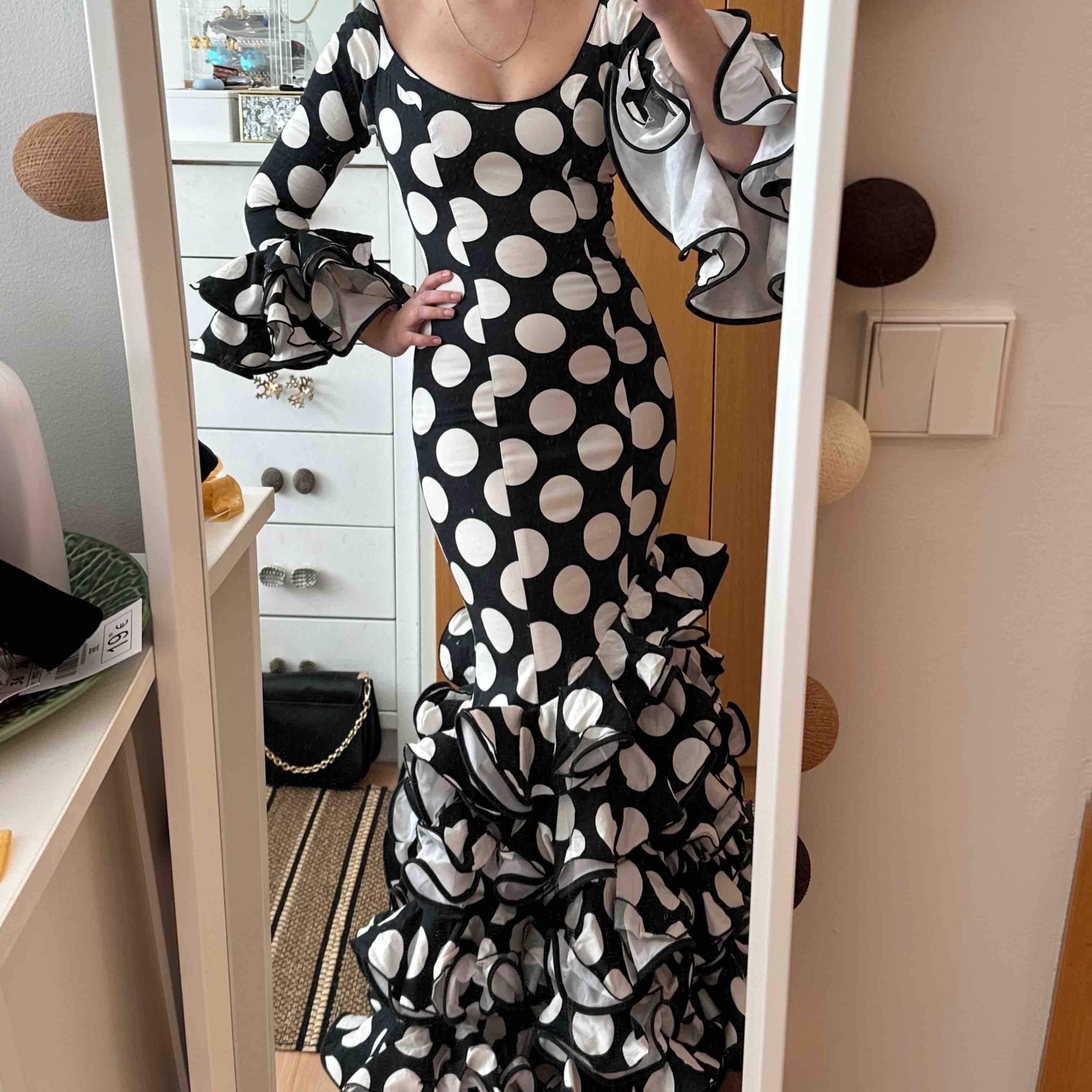 Vestido de flamenca Atelier — foto 1 de 3