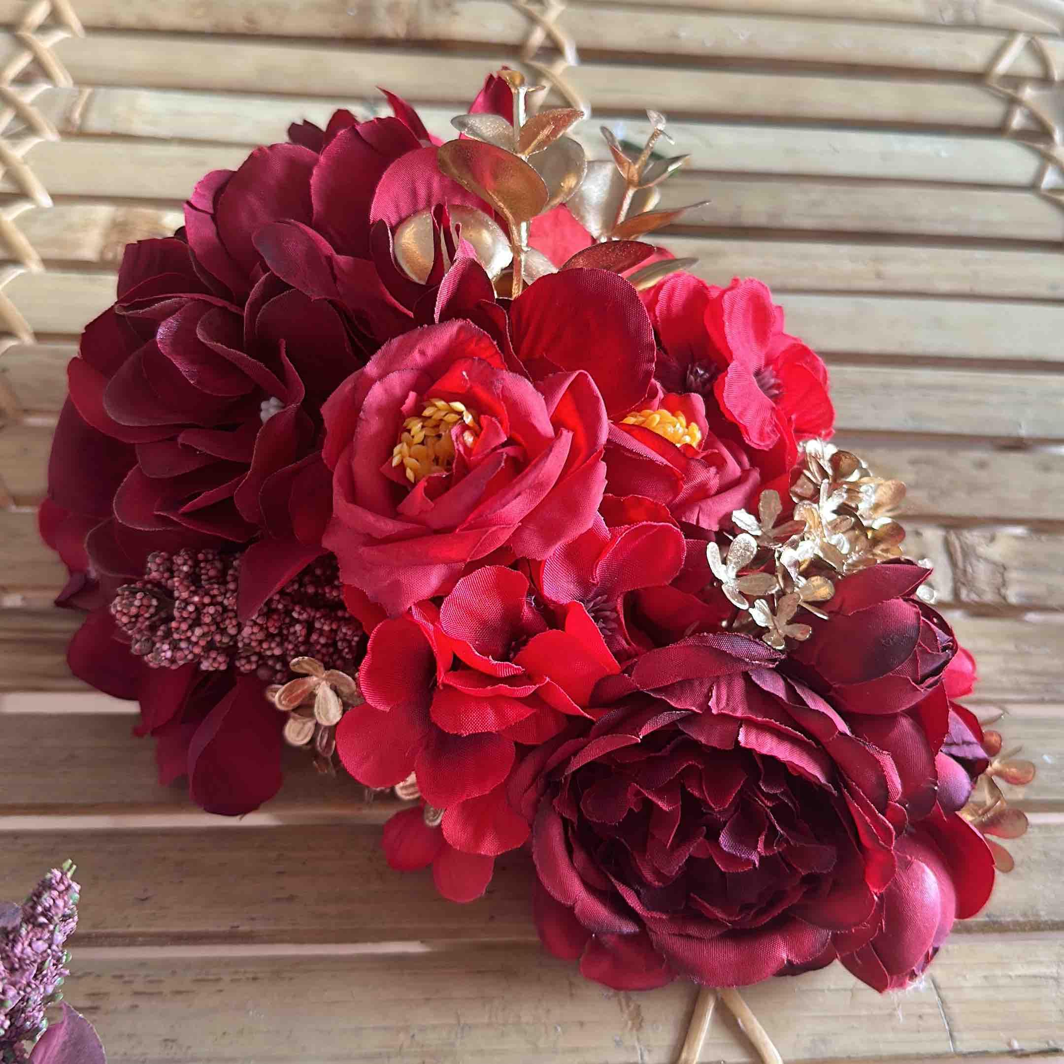 Tocado de flores — foto 3 de 3