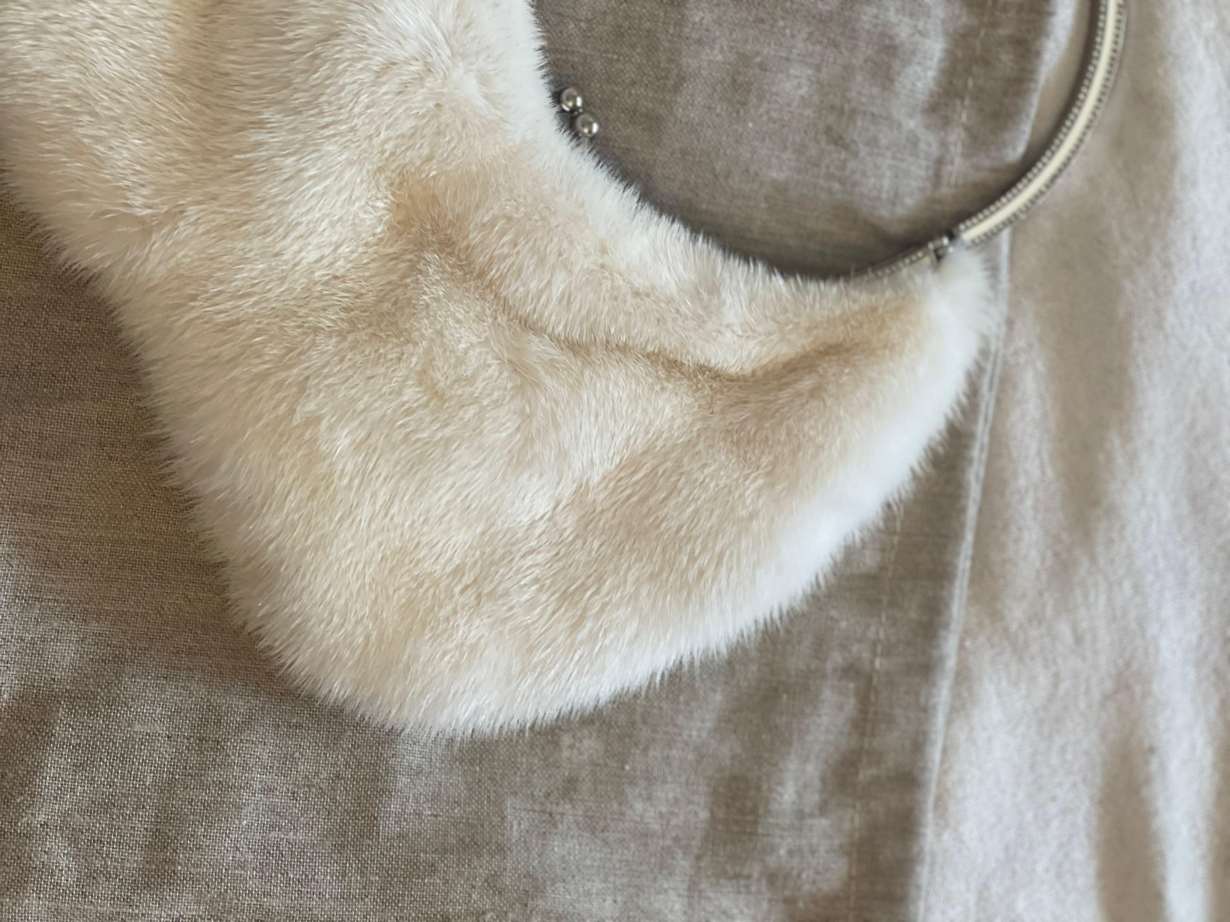 Bolso visón blanco Valentino — foto 4 de 5