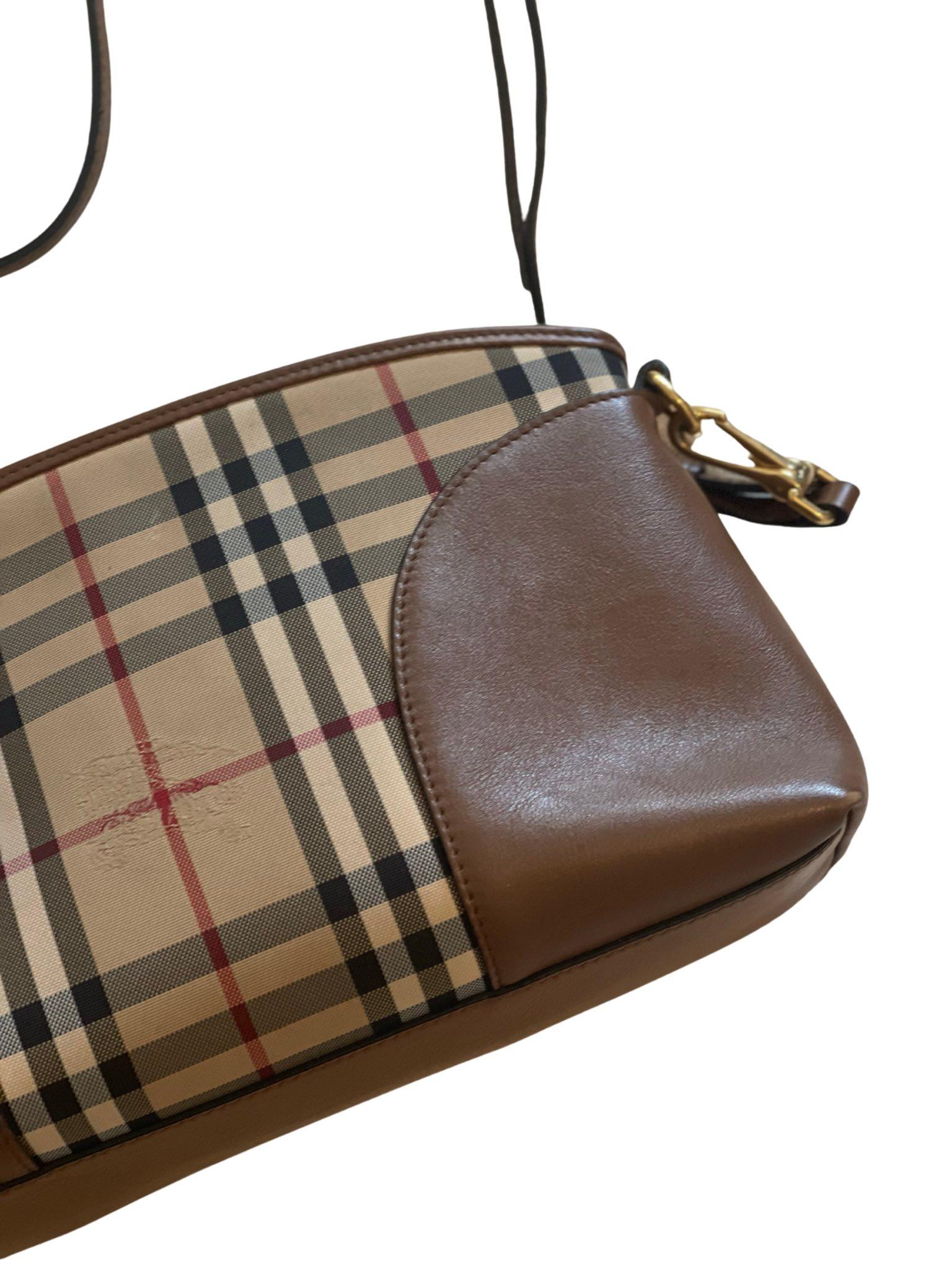 Bolso Burberry — foto 2 de 4