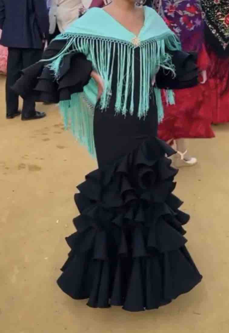 Traje sevillana — foto 2 de 6