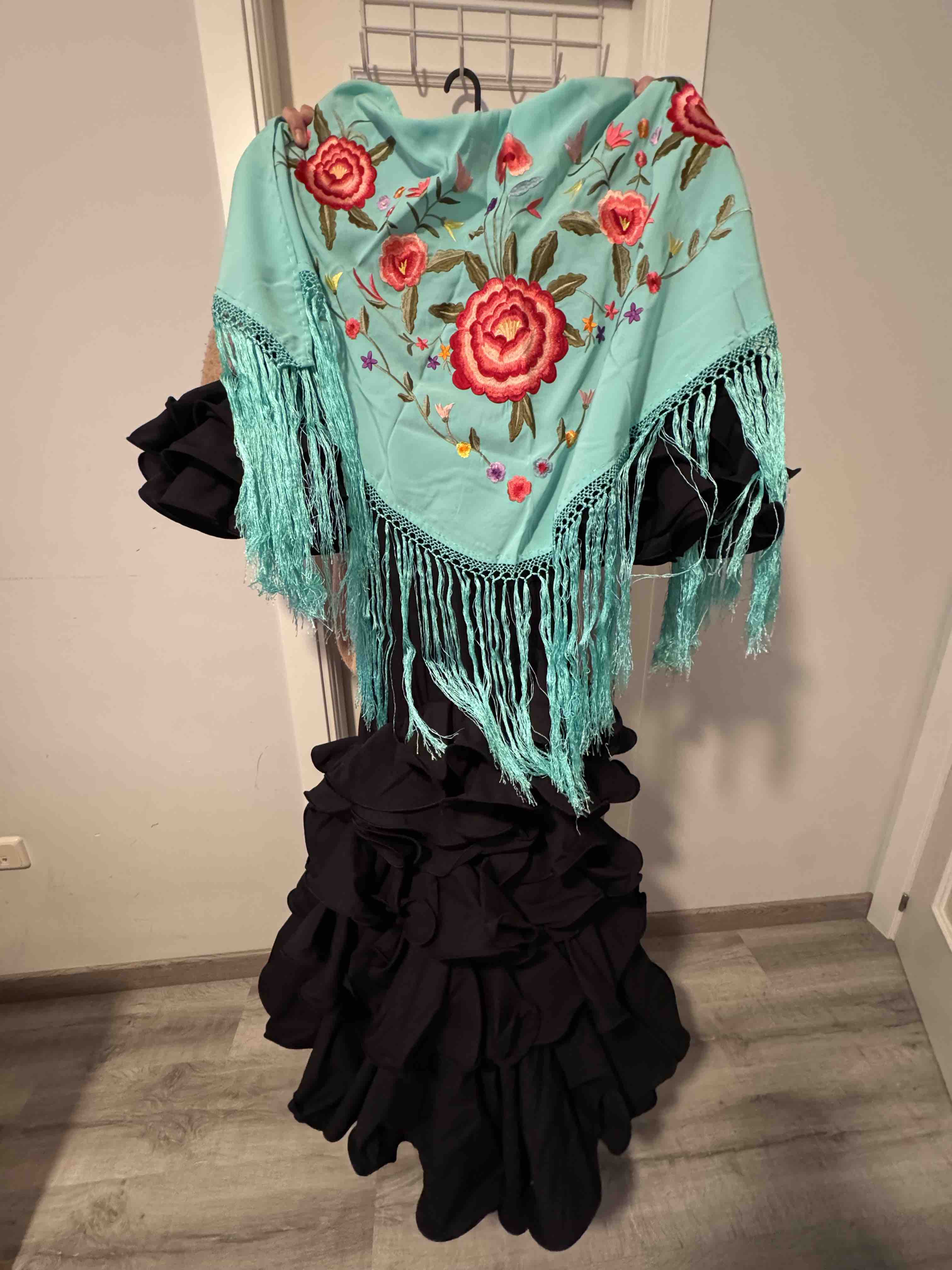 Traje sevillana — foto 3 de 6
