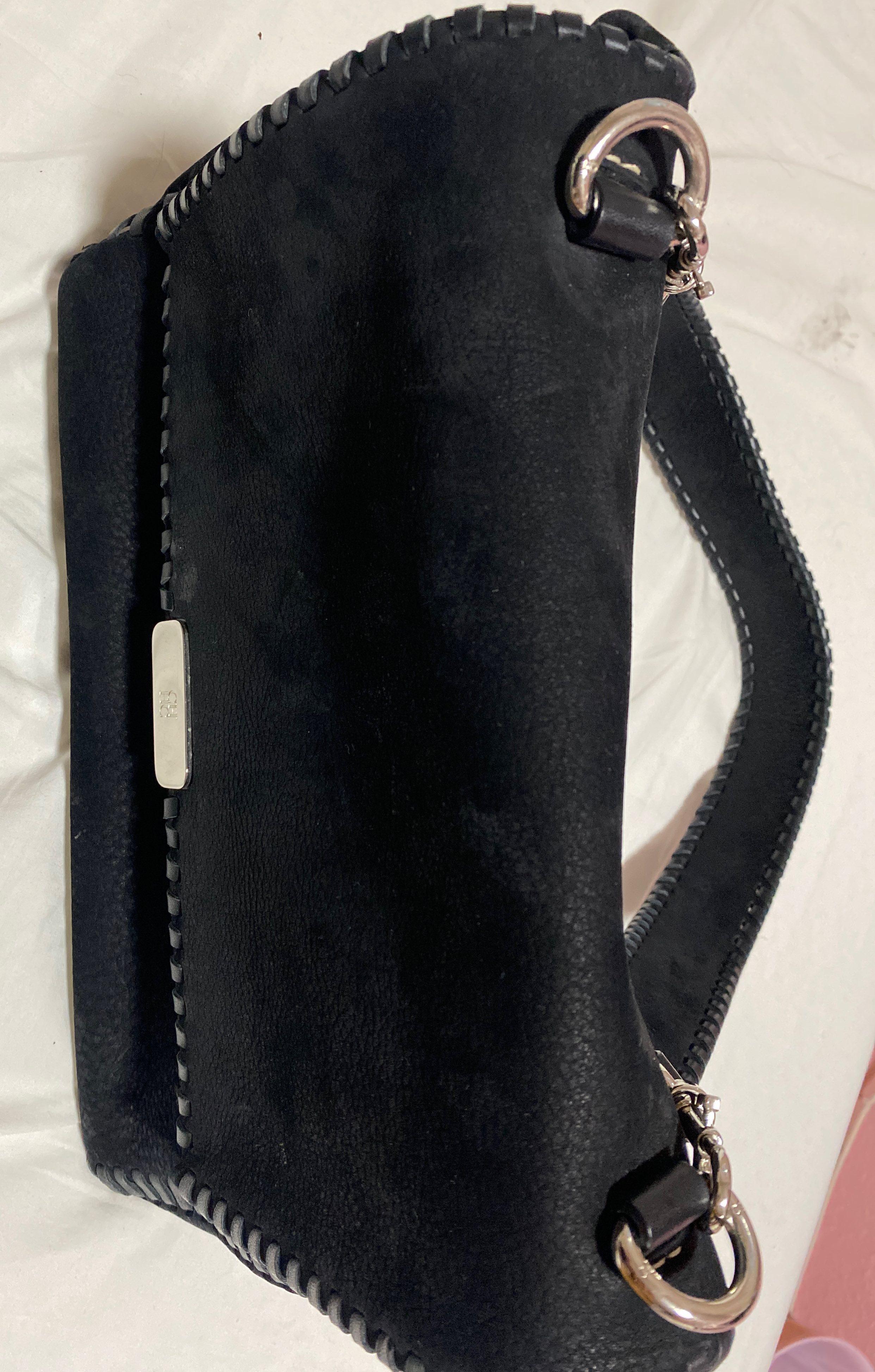 Basic Carolina Herrera — foto 4 de 6