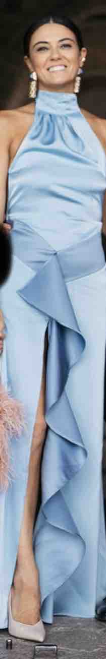 Vestido Azul Largo Volante Apertura Frontal y Espalda Descubierta Casoná — foto 4 de 4