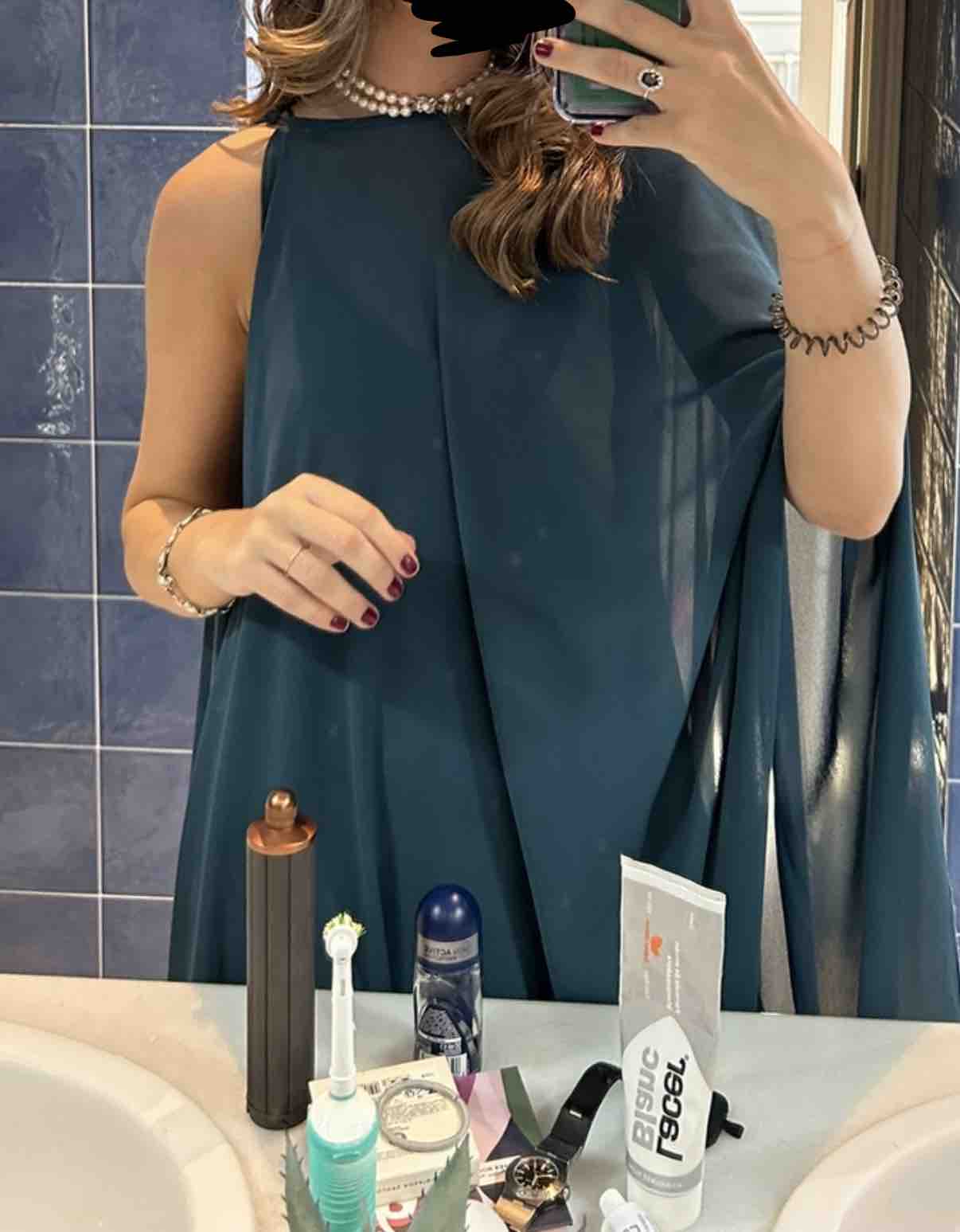 Vestido y capa bimani — foto 2 de 2