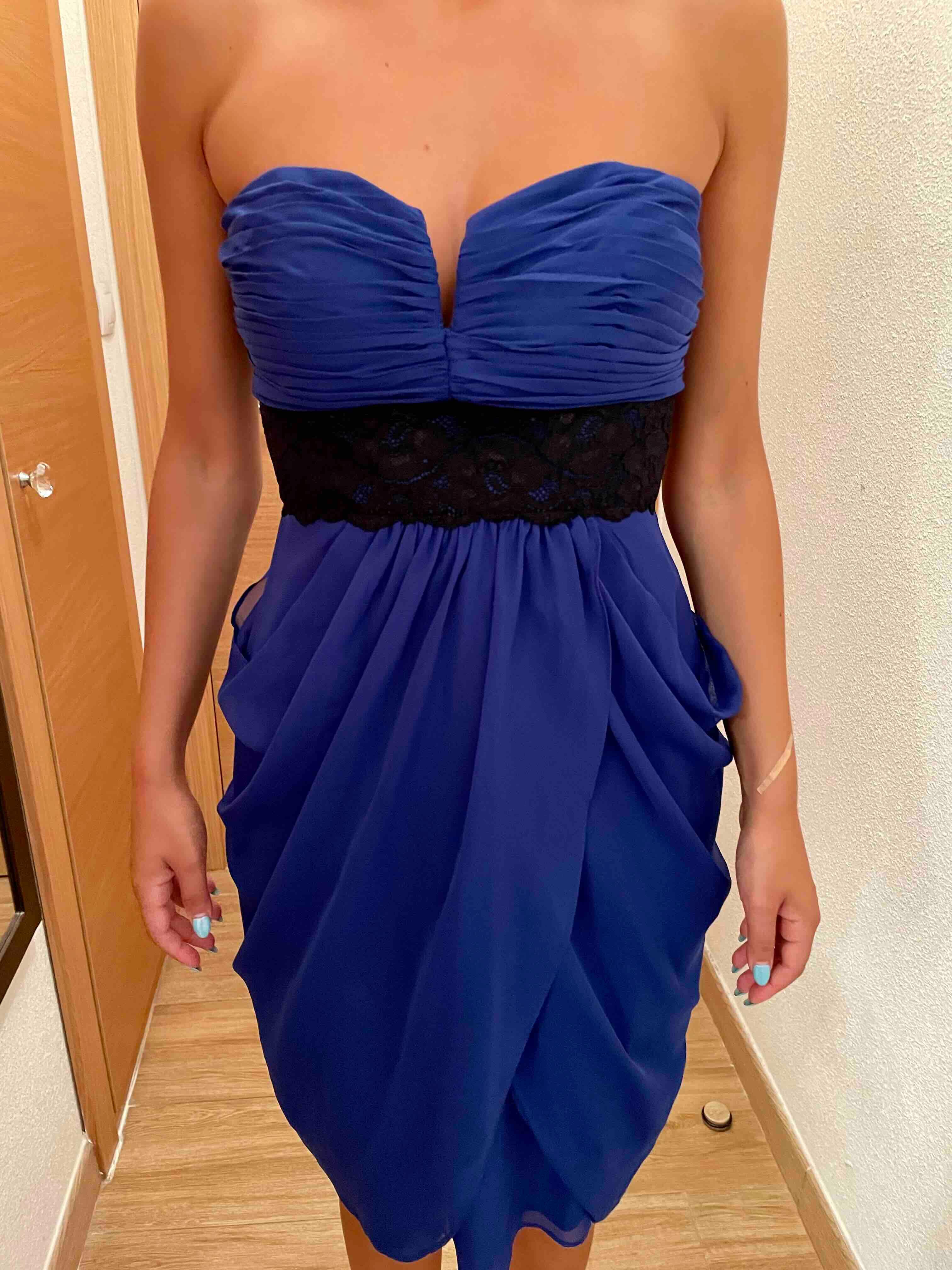 Vestido azul electrónico corto con cintura bordada Easy Wear — foto 4 de 5
