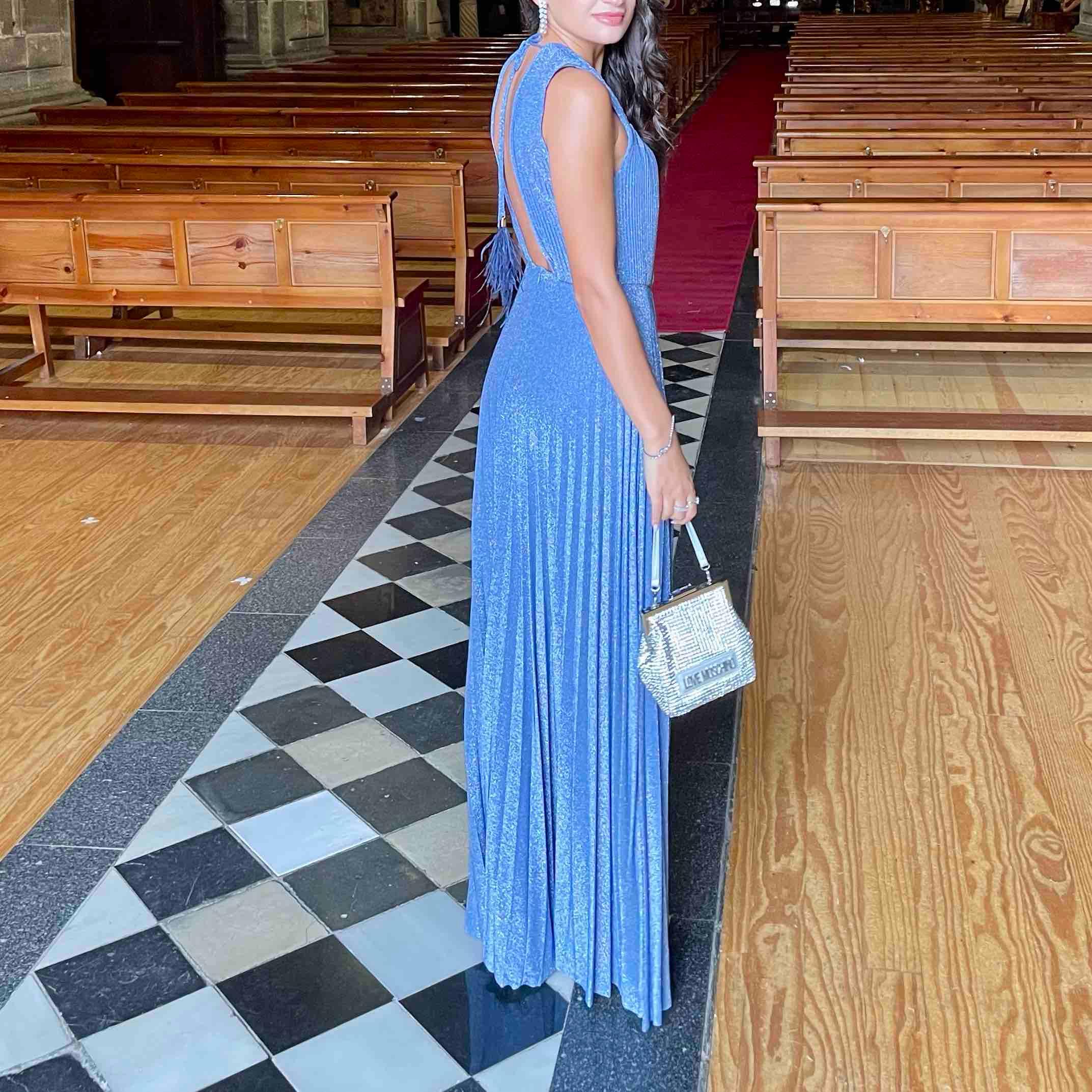 Vestido de boda azul brillante con espalda al aire Liu Jo — foto 4 de 4