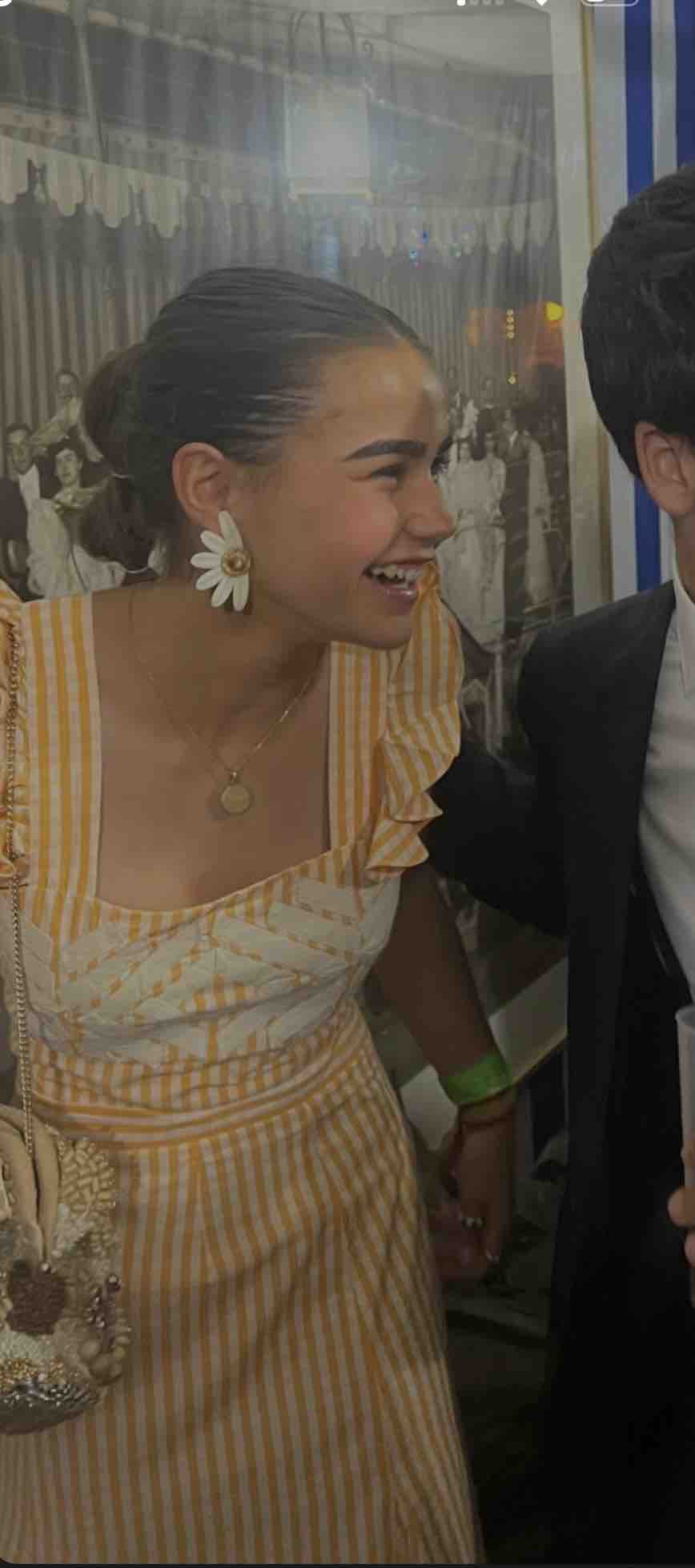 Conjunto The IQ Collection amarillo y blanco, talla XS, en alquiler — foto 1 de 2