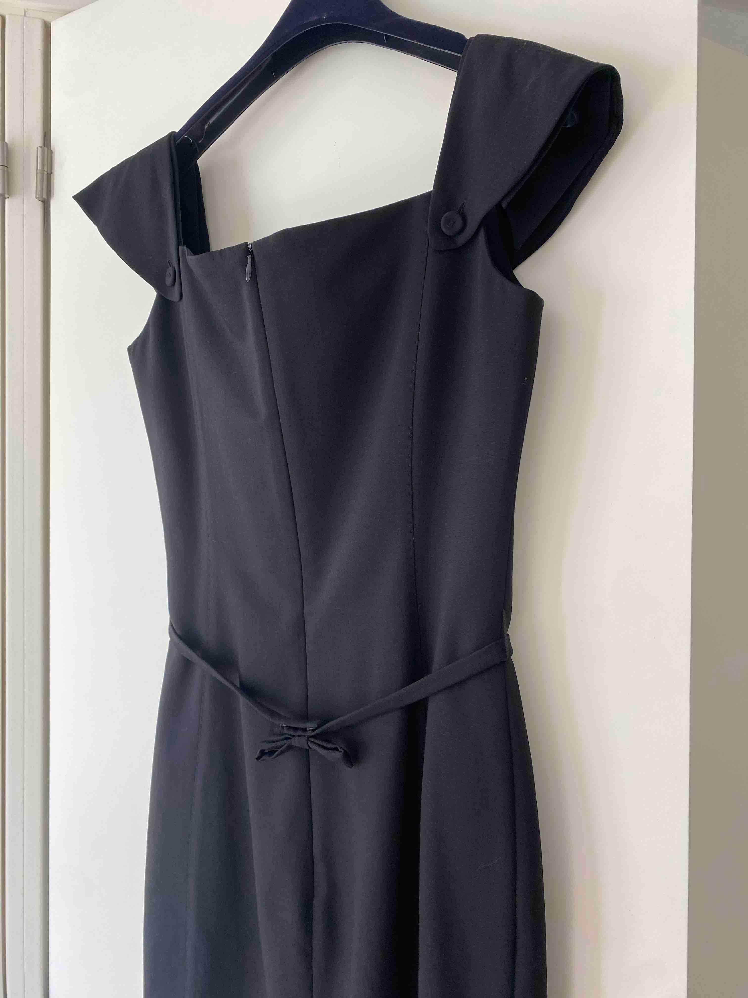 Vestino formal y chaqueta Tara Jarmon — foto 4 de 6