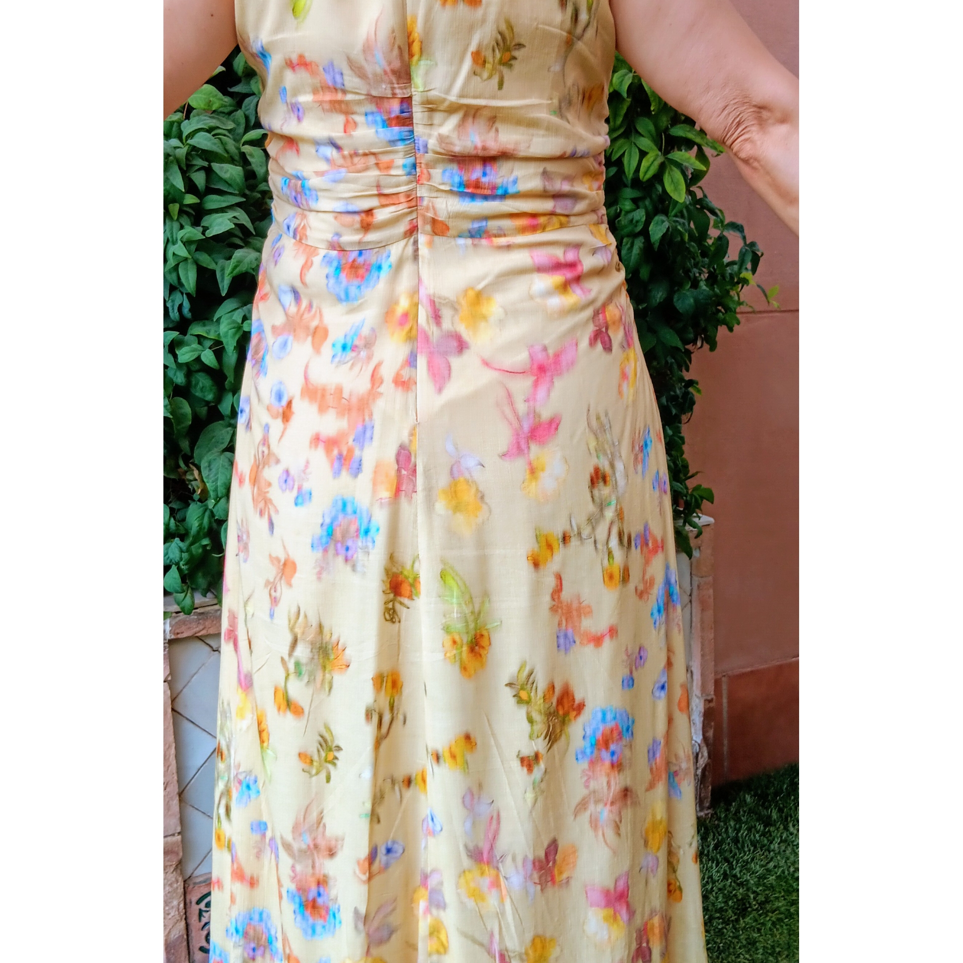 Vestido amarillo con motivos florales Pedro del Hierro — foto 5 de 5