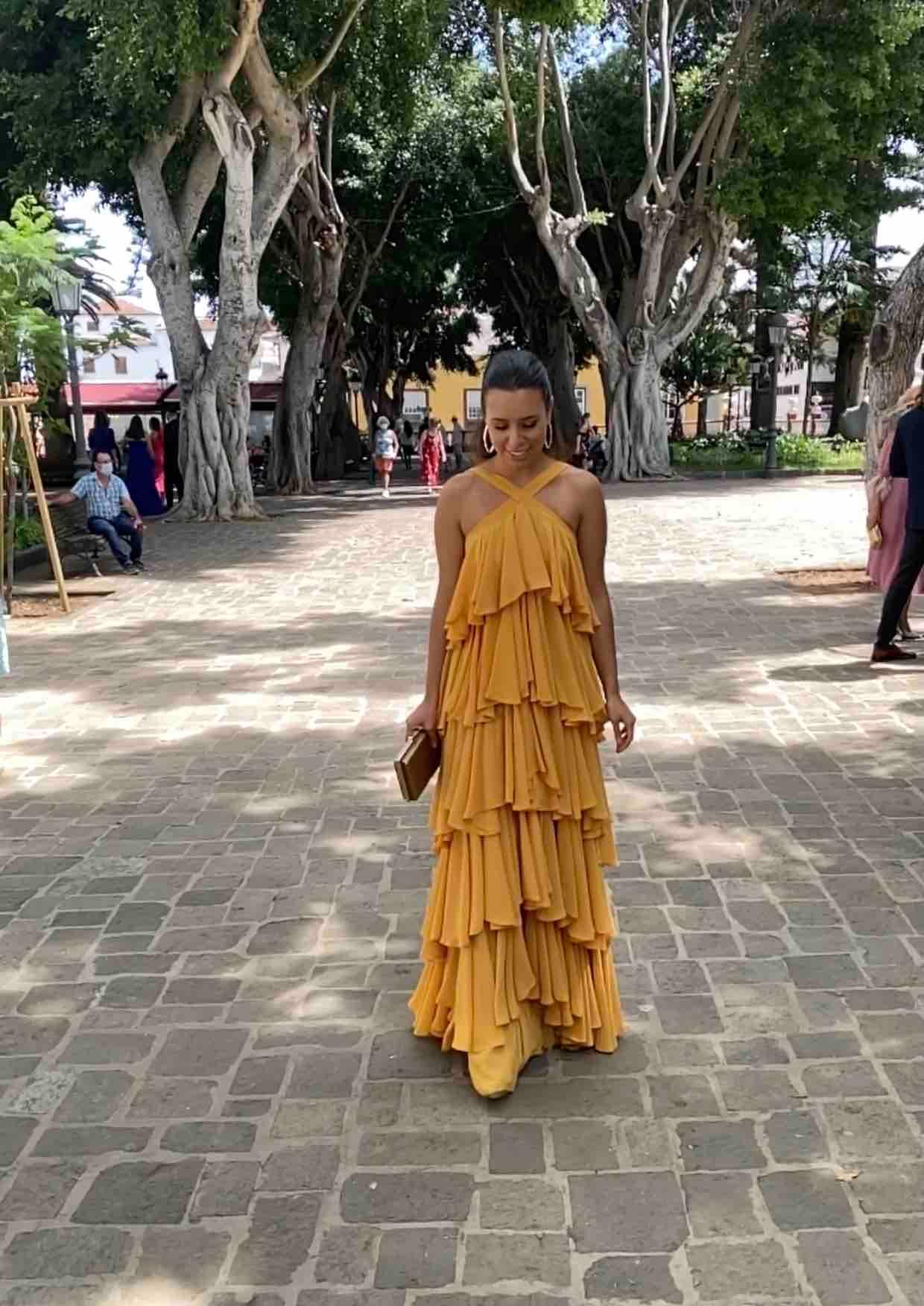 Vestido Sedomir Rodriguez de la Sierra — foto 1 de 3