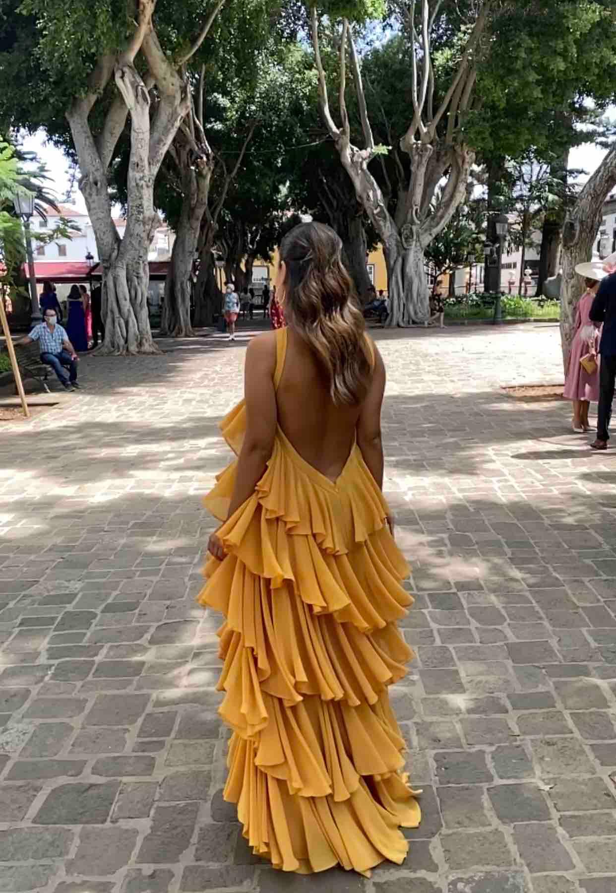 Vestido Sedomir Rodriguez de la Sierra — foto 3 de 3