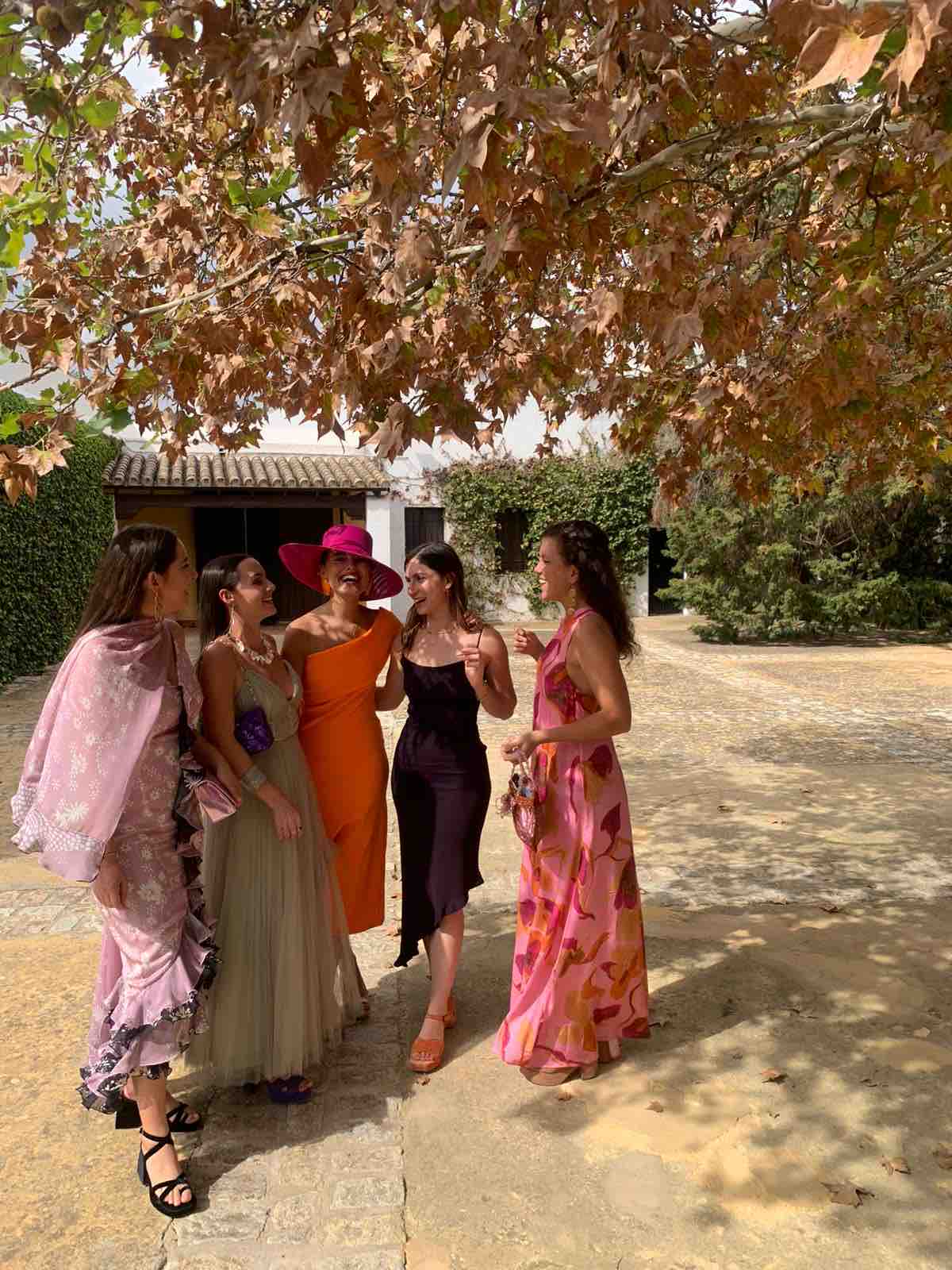 Vestido de boda Massimo dutti rosa con flores de tirantes, espalda abierta — foto 5 de 6