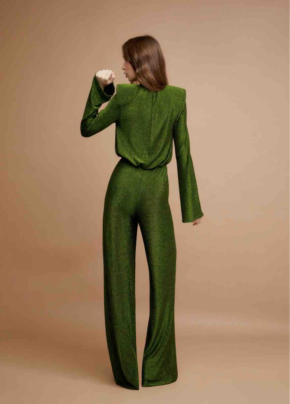 Mono Victoria Coleccion verde, talla S, en alquiler — foto 2 de 3