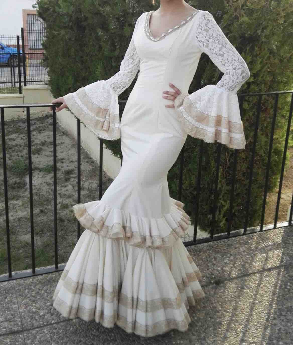 Traje de flamenca — foto 1 de 3