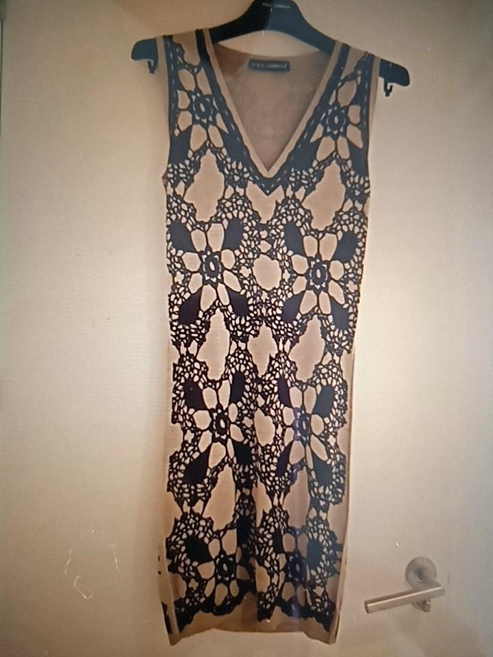 vestido dolce & gabbana corto de punto seda ideal para fiestas e invitada, muy cómodo y se ajusta a silueta. — foto 1 de 4