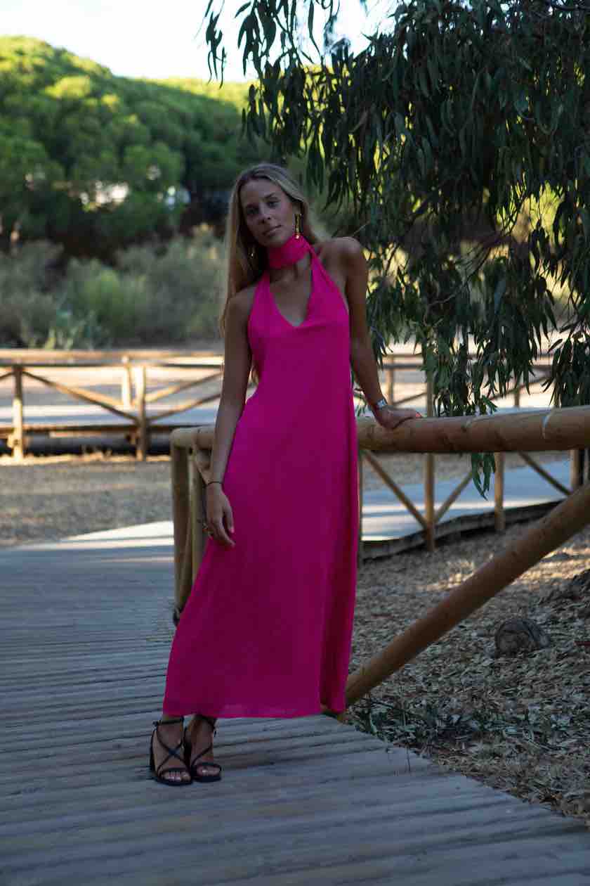 Vestido rosa cuello halter ByMoodyCollection — foto 2 de 6