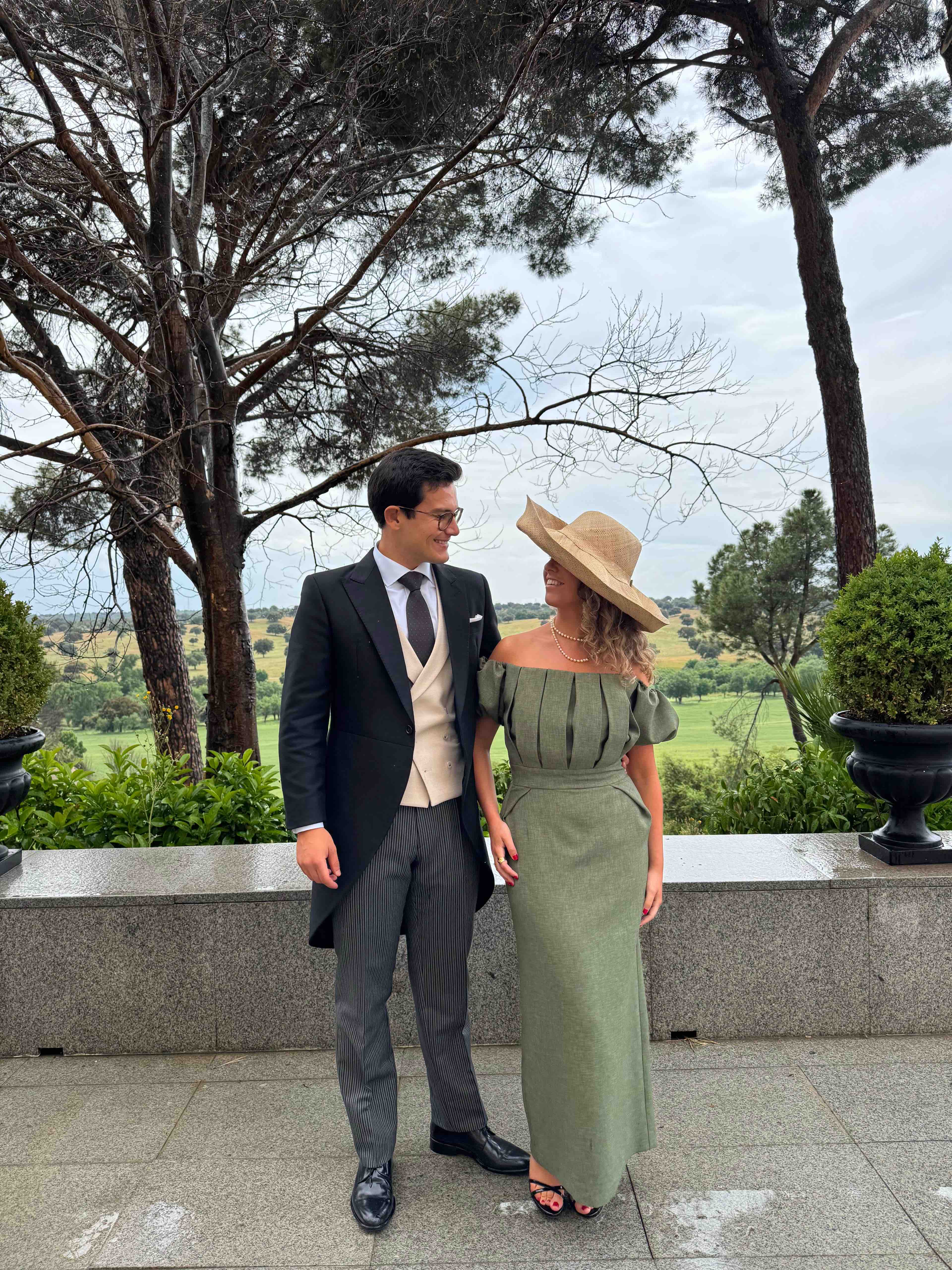 Vestido Vogana verde, talla M, en alquiler — foto 3 de 3
