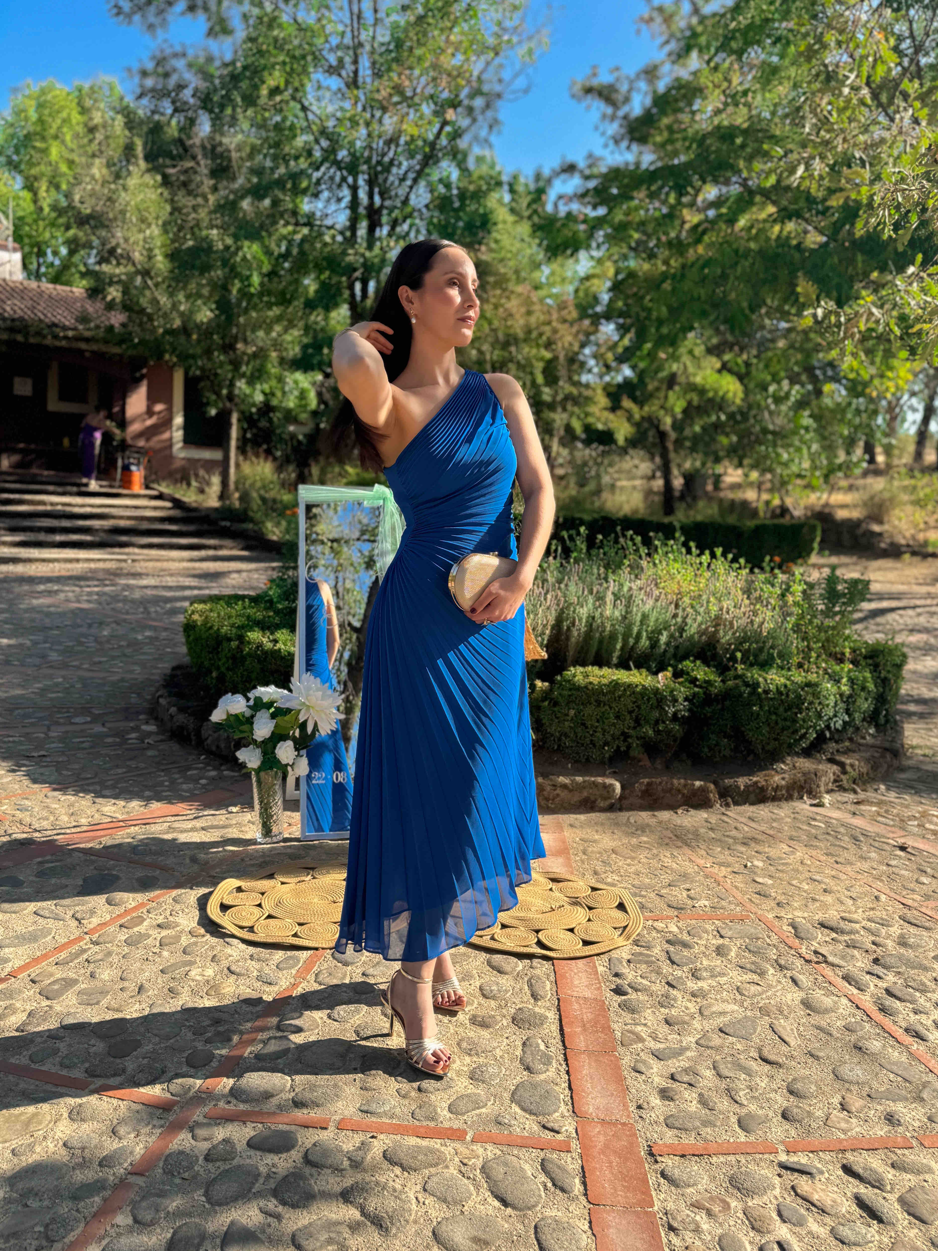 Vestido asimétrico azul Intrend — foto 1 de 3