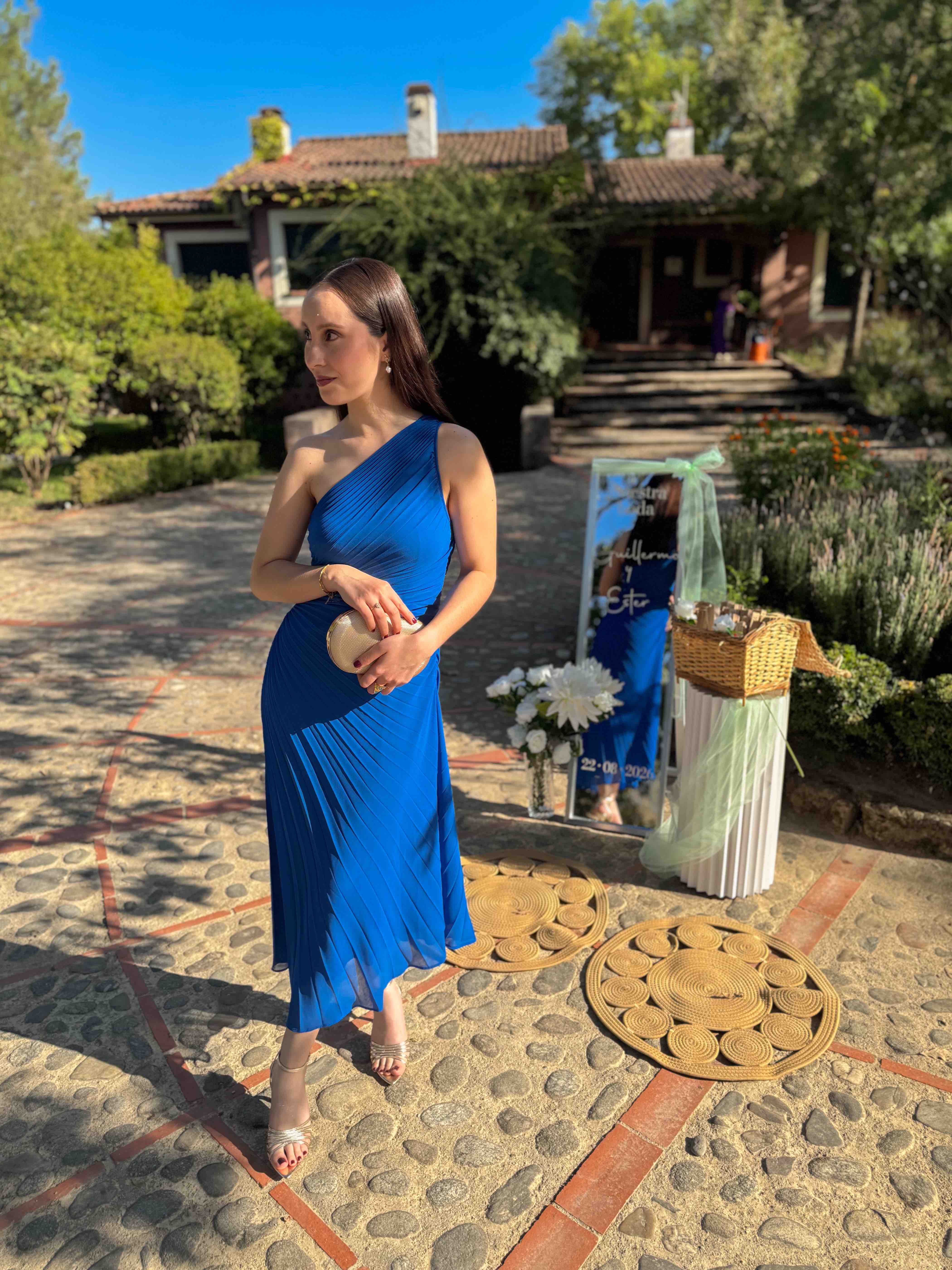 Vestido asimétrico azul Intrend — foto 2 de 3