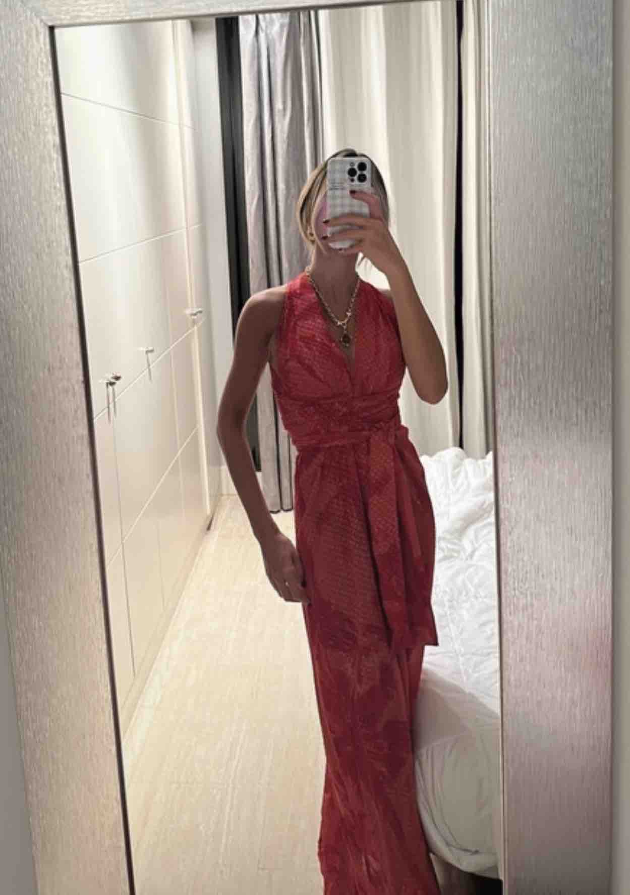 Vestido precio original 680 Ailanto — foto 2 de 3