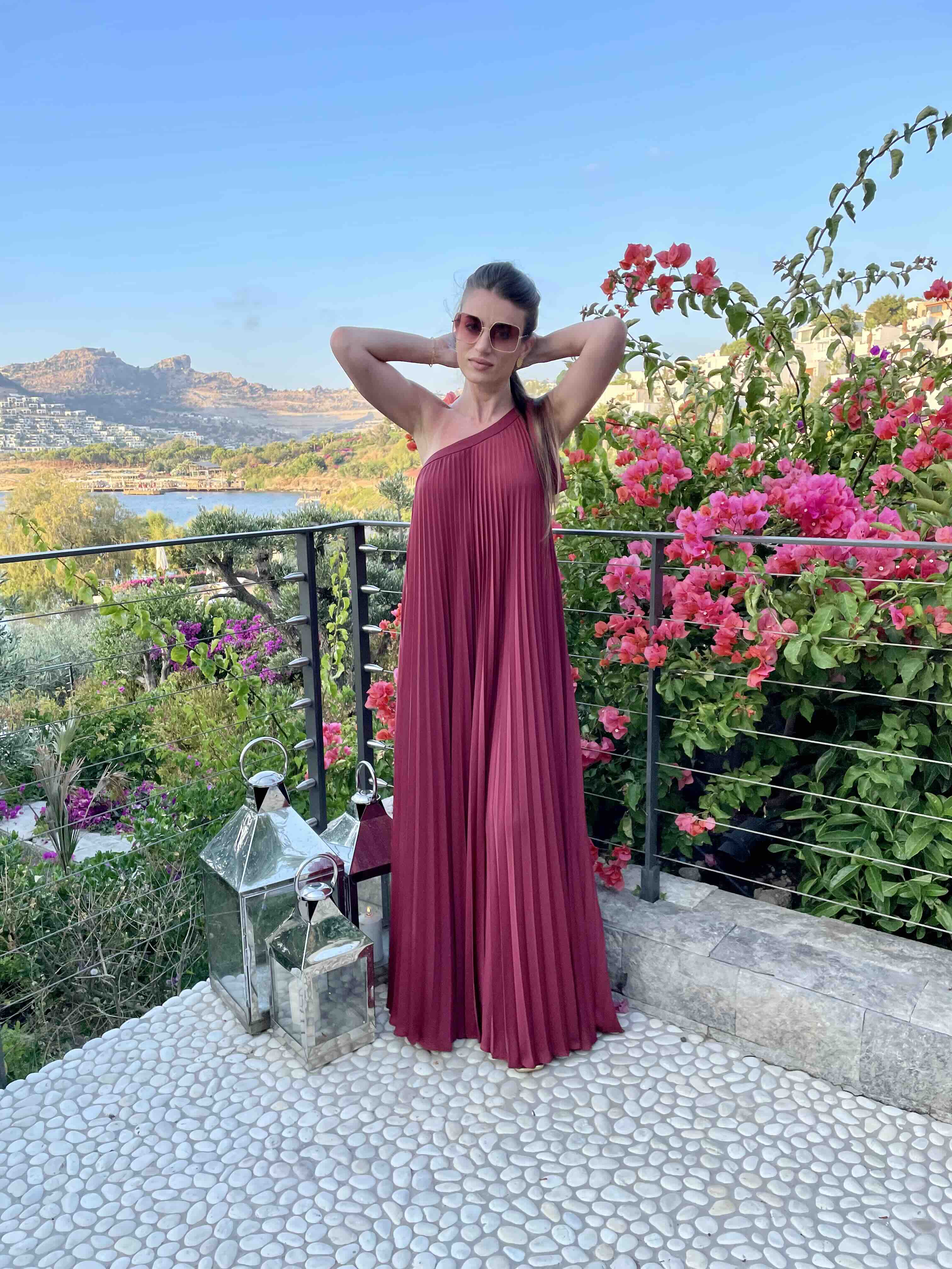 Vestido de boda largo BCBG — foto 2 de 2