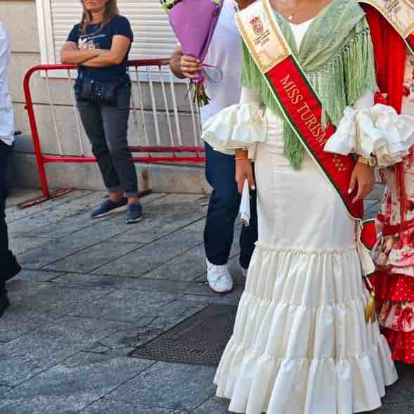 Vestido Flamenca lunares blancos — foto 1 de 3